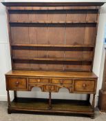 Large George III dresser in oak Ht 226cm L 183cm