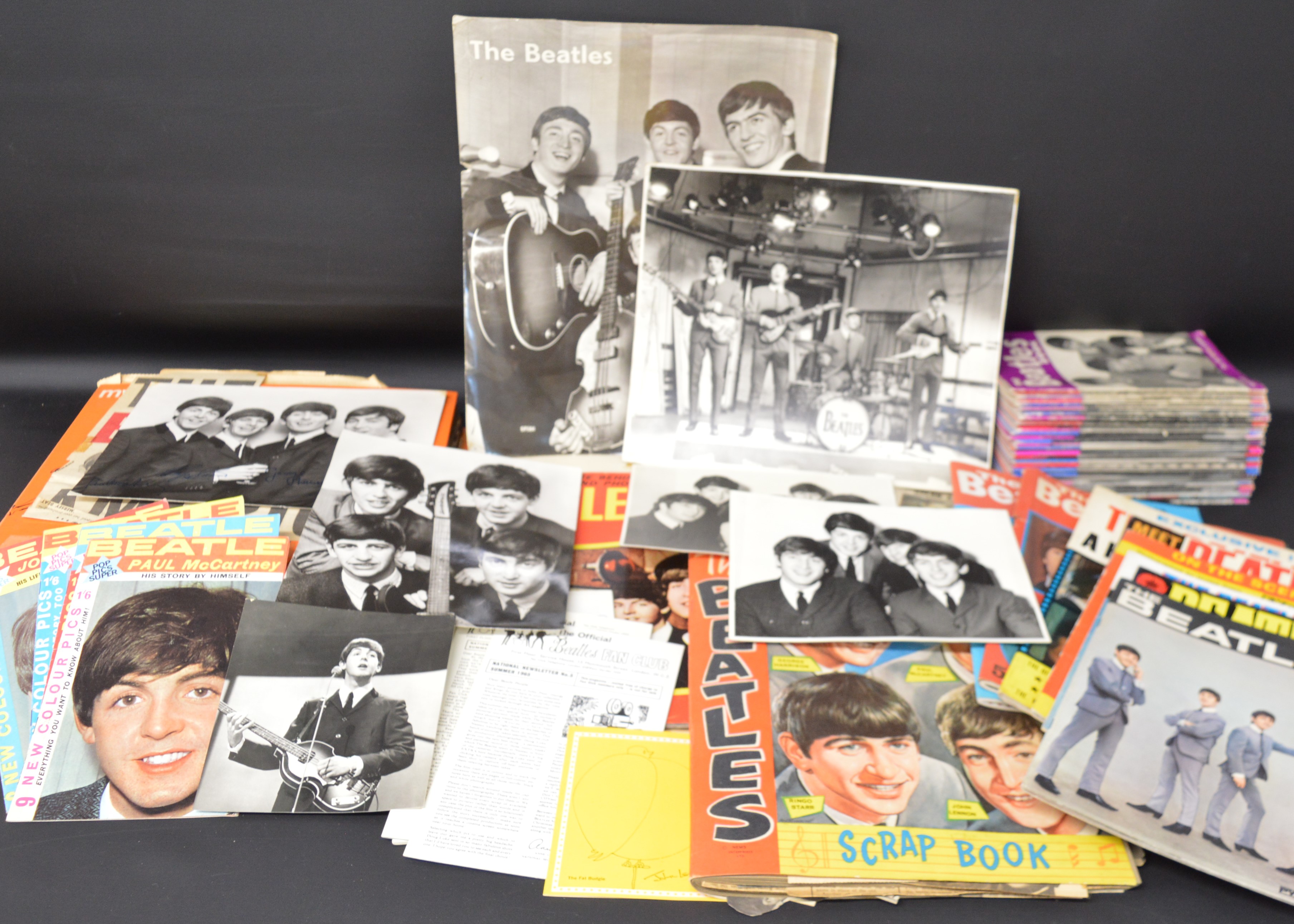 Selection of Beatles memorabilia including The Beatles Book Monthly magazine no's 1-50, 3 scrap