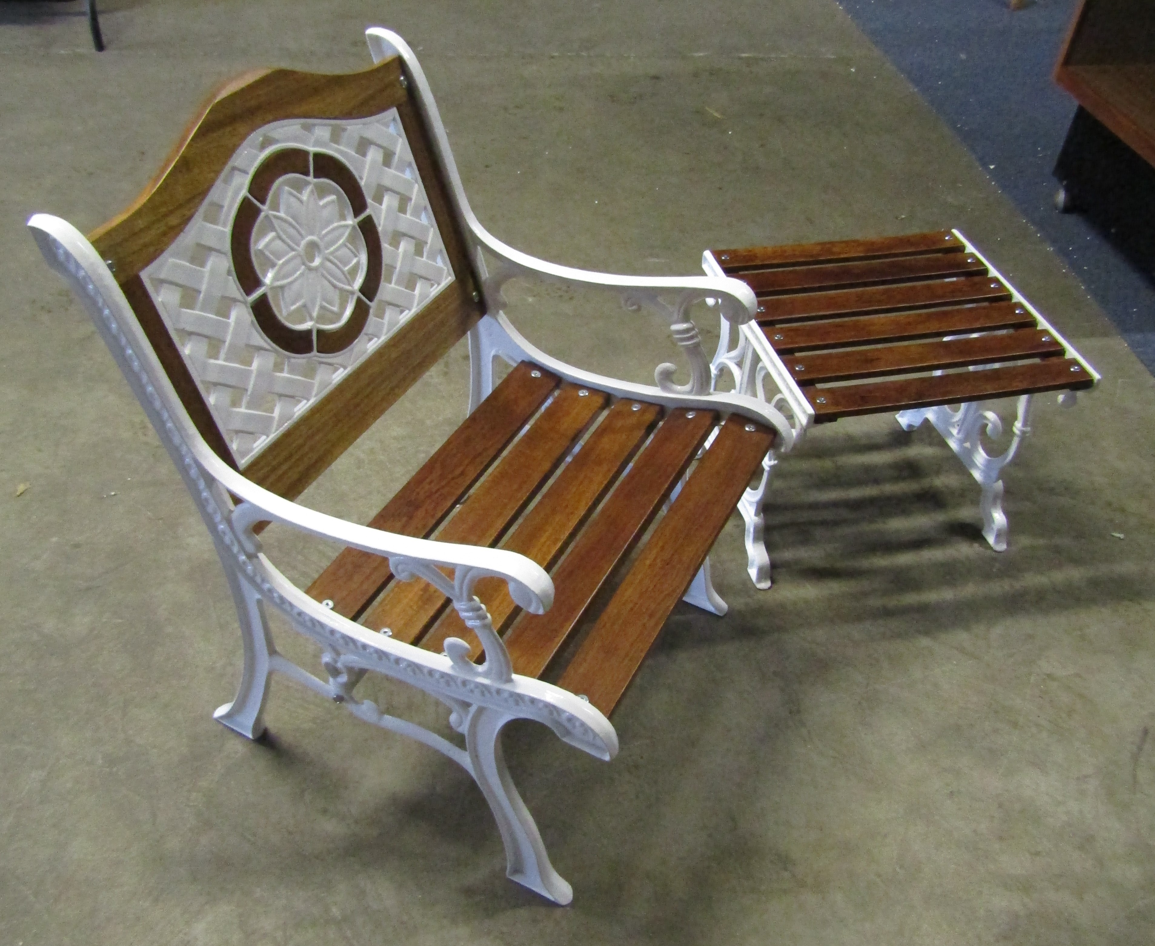 Single garden chair with side table - these have been grit blasted and enamelled - Image 4 of 4