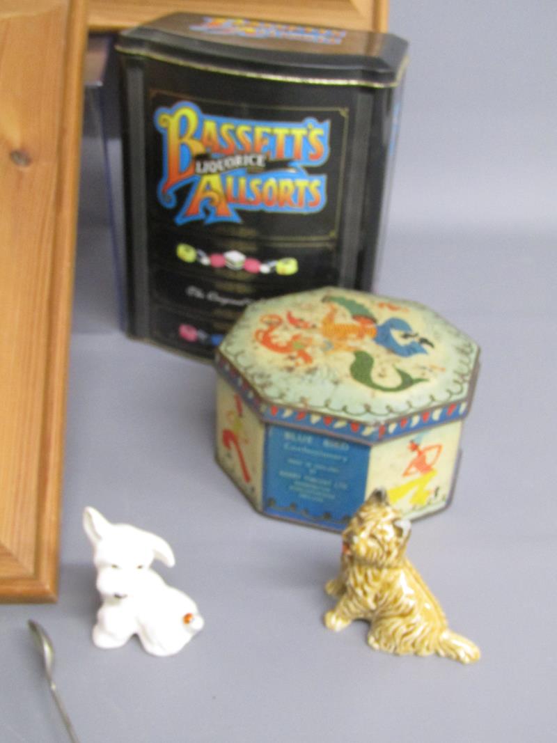 3 pine framed Winnie the Pooh prints, Basset's Allsorts and Bluebird Confectionary tins, Beswick - Image 7 of 8