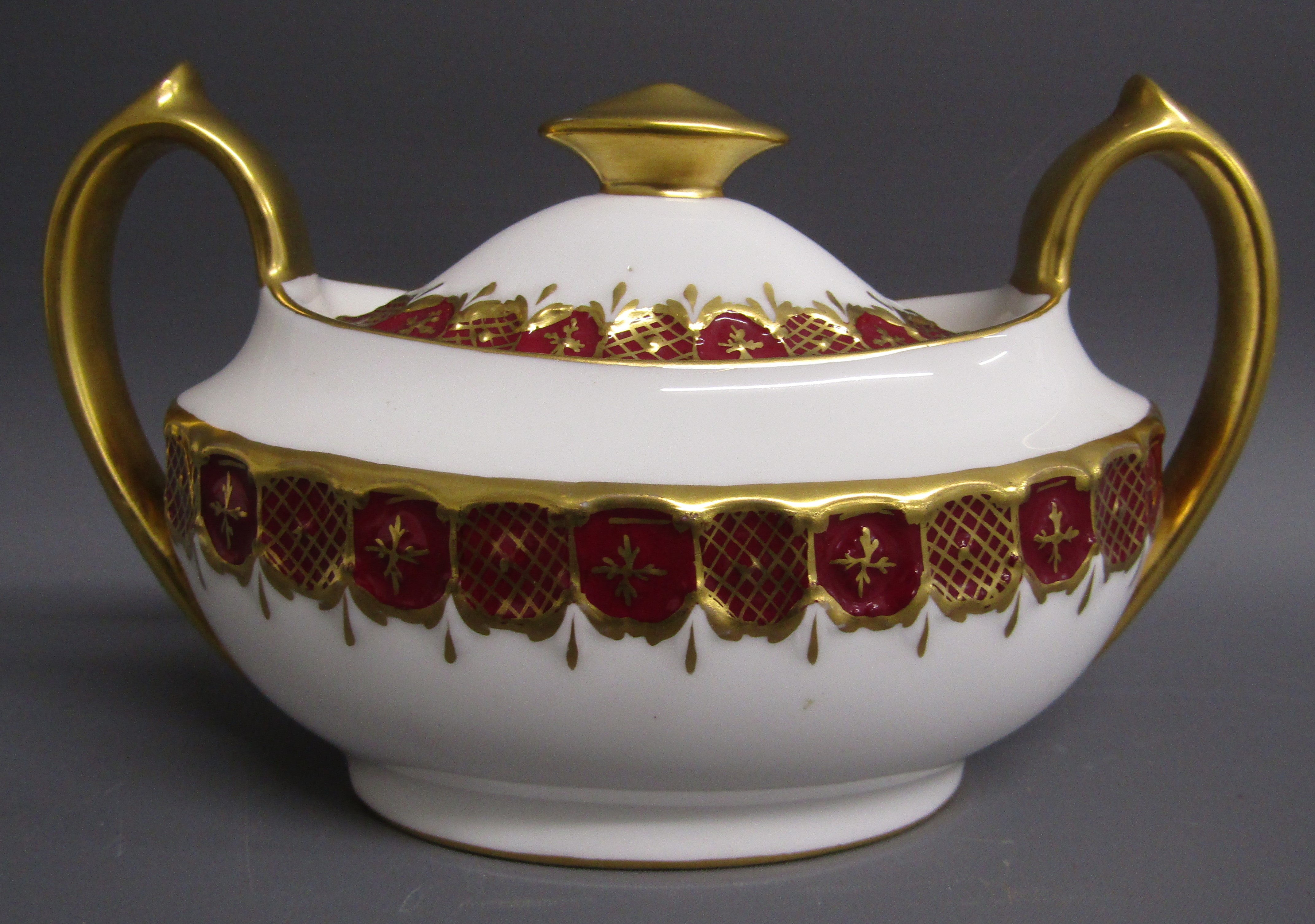 Dresden compote with applied lilac spray - Royal Crown Derby lidded sugar pot and Copeland R743 cups - Image 9 of 13