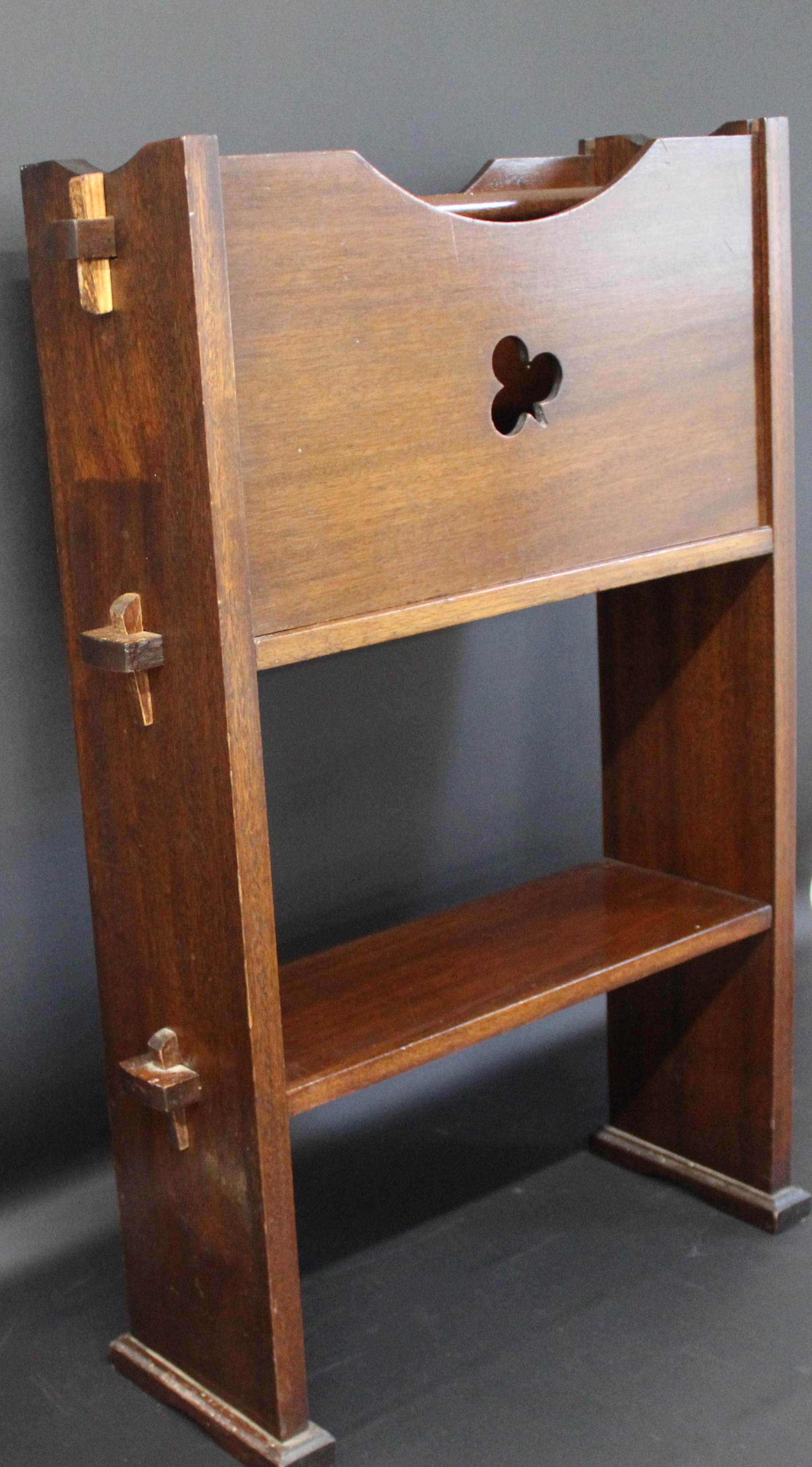 Arts & Crafts oak bookstand / journal rack stamped W A Rathbone, Clyde Street, Liverpool, 68cm h x - Image 2 of 5