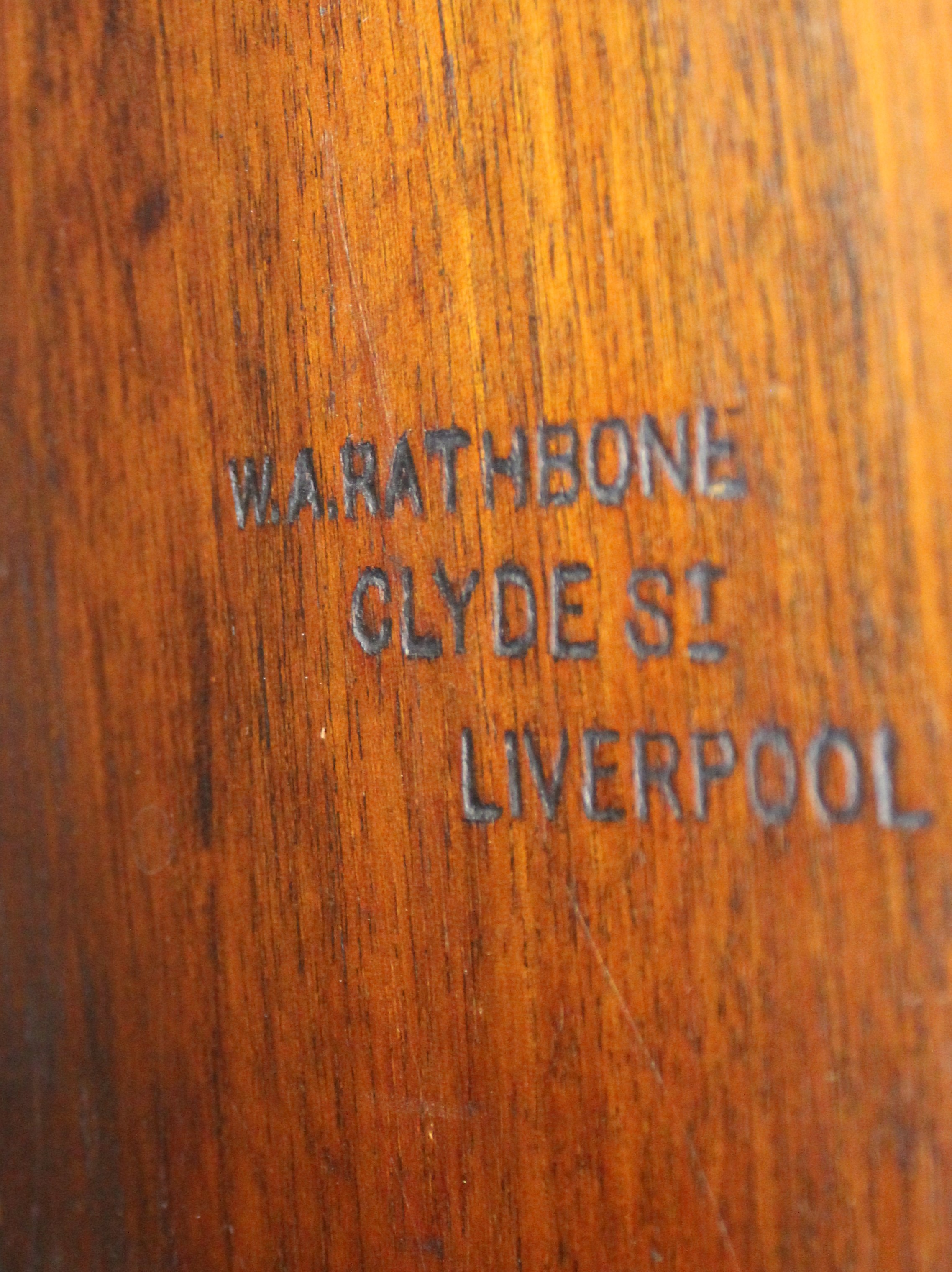 Arts & Crafts oak bookstand / journal rack stamped W A Rathbone, Clyde Street, Liverpool, 68cm h x - Image 4 of 5