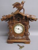 Black Forest table cuckoo clock - cuckoos and ticks - approx. 30cm x 25cm x 11cm