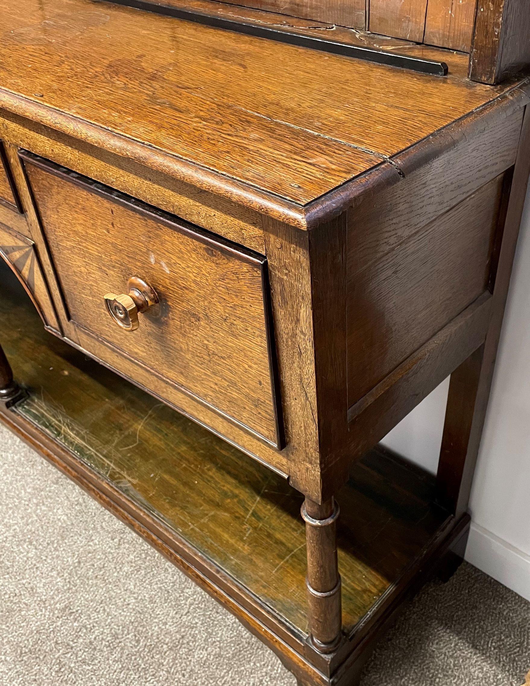 Large George III dresser in oak Ht 226cm L 183cm - Image 3 of 3