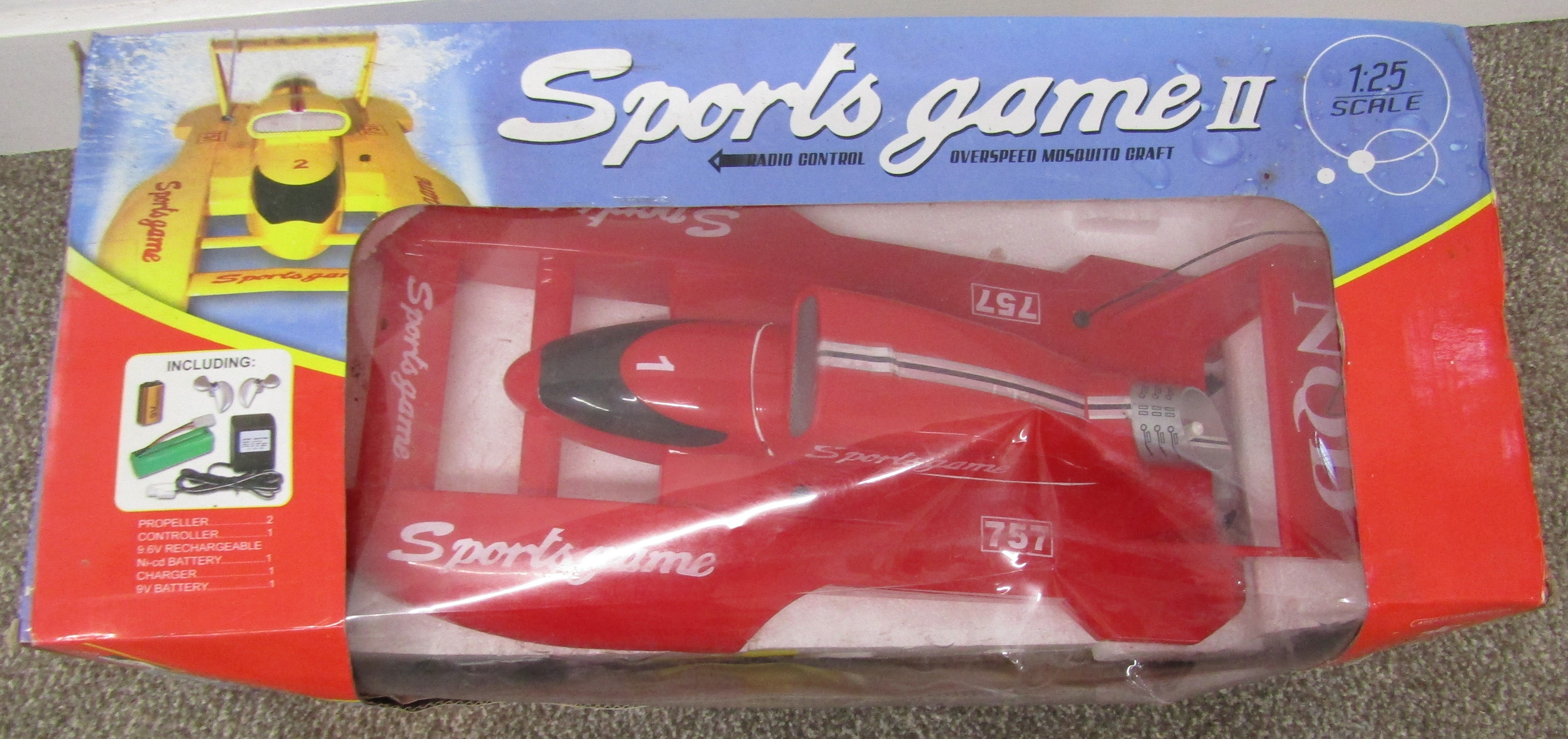 Sports Game II 757 remote control hydroplane and wooden model of Sardinal - Image 3 of 4
