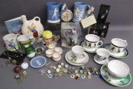 Collection of golfing items includes Dartmouth Pottery tankards, cups and saucers, Wedgwood dish,