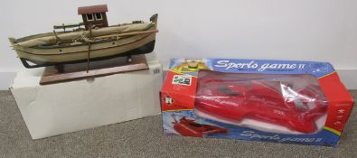 Sports Game II 757 remote control hydroplane and wooden model of Sardinal