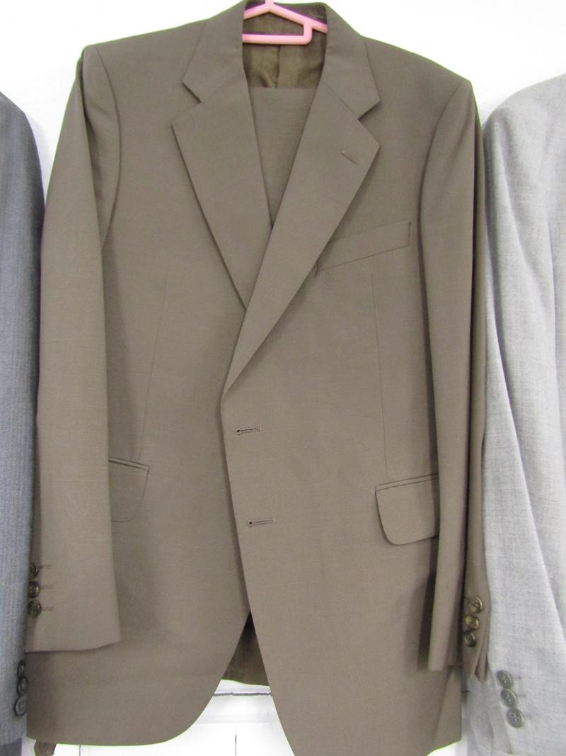 4 men's suits - Guards 2 piece, Sidi by GFT 2 piece, Pure Wool 3 piece and Hepworths 3 piece - Image 4 of 9