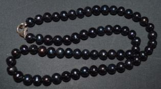 Modern black pearl necklace