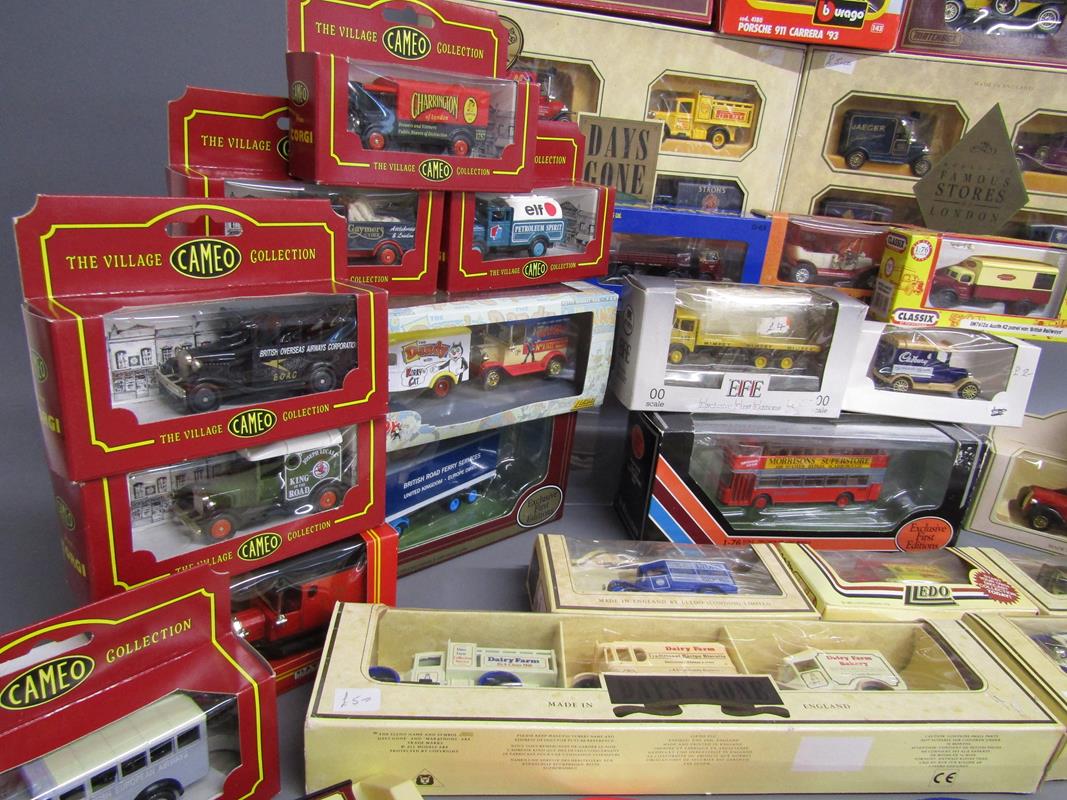 Collection of boxed cars includes Lledo Days Gone, Matchbox models of Yesteryear, Cameo Village - Image 7 of 8