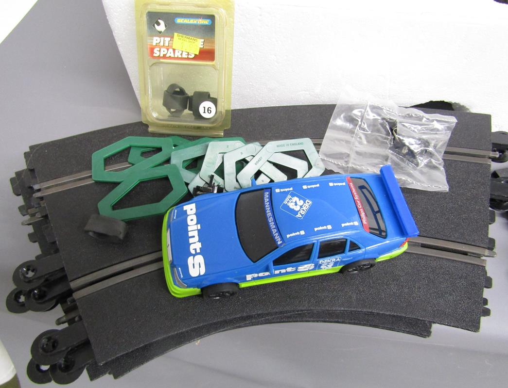 Scalextric Super saloon and Super Tourers along with extra track and cars - Image 3 of 8