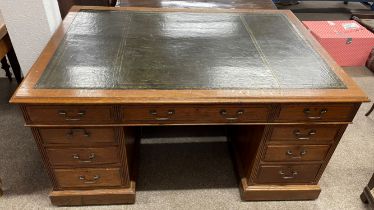 Late Victorian oak partners desk on twin pedestals (in 3 sections) with leather skiver 152cm by
