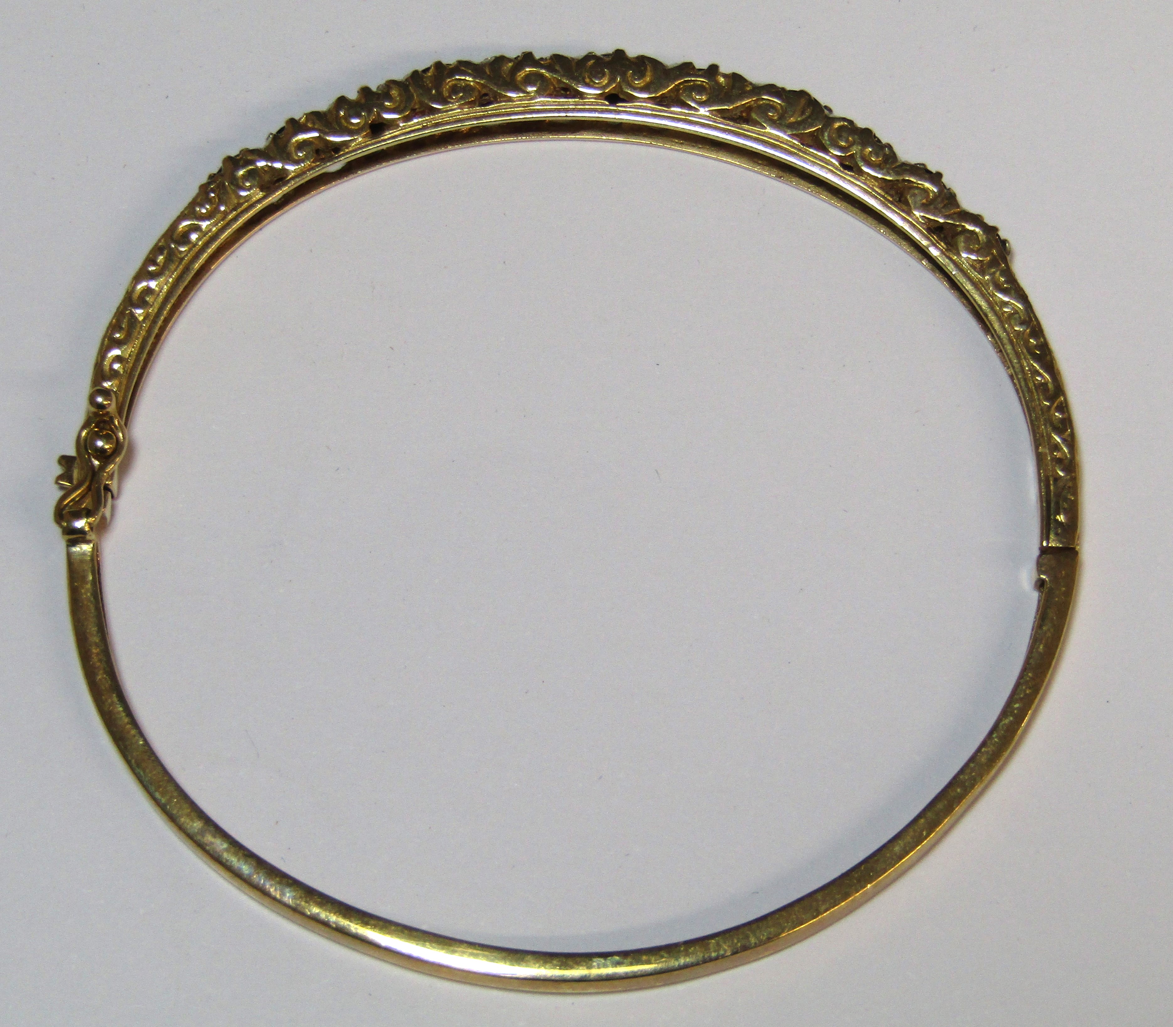 9ct gold diamond and sapphire hinged bangle - total weight 11.53g - Image 5 of 6