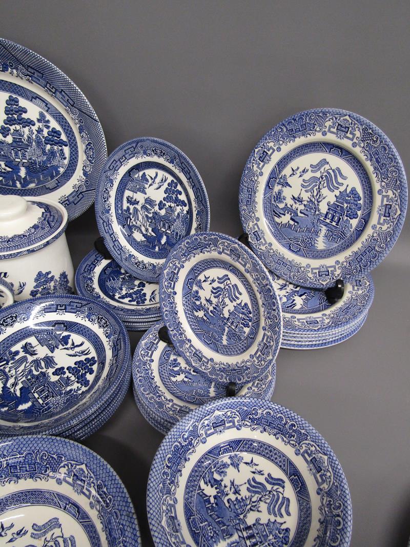 Large collection of Willow pattern dinner and tableware includes cheese plate and cover, tureen, - Image 7 of 7