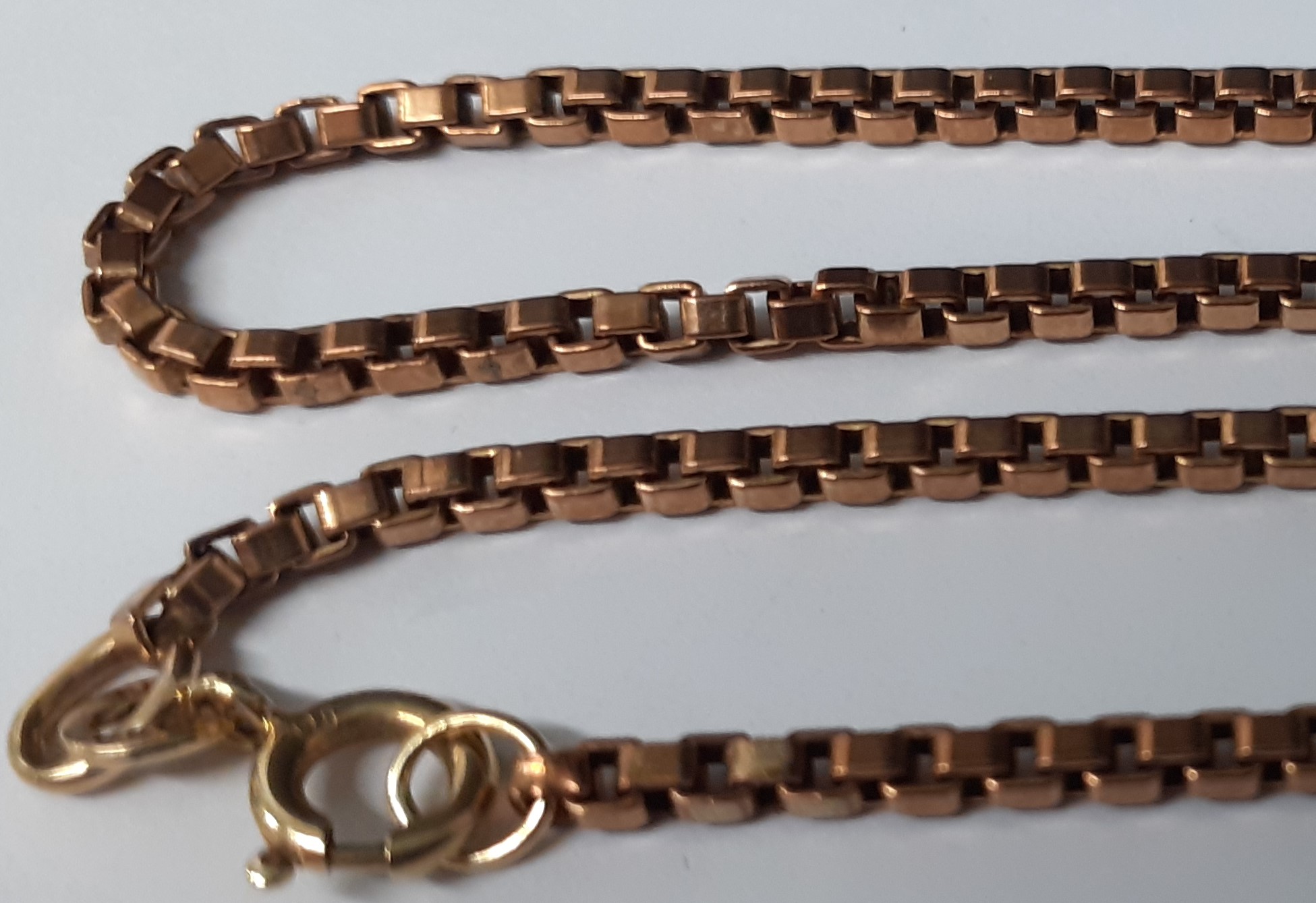 9ct gold box chain 22 inches, 13.5g - Image 2 of 2