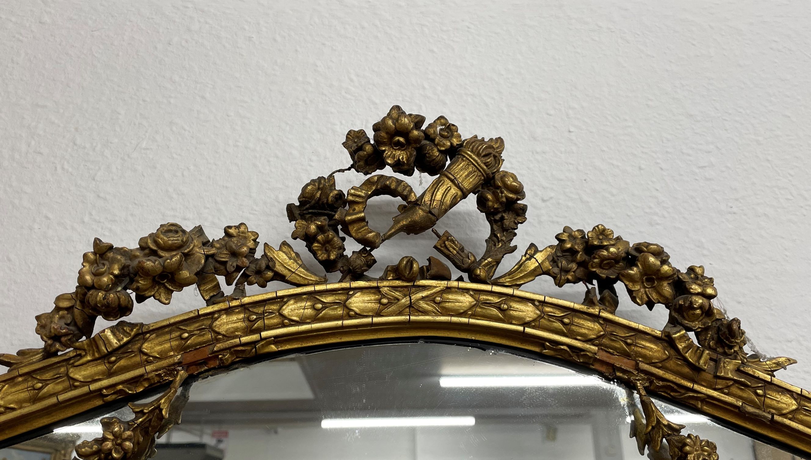 Late 19th/early 20th century gilded wall mirror with Adam style swags W 109cm D 81cm - Image 2 of 4