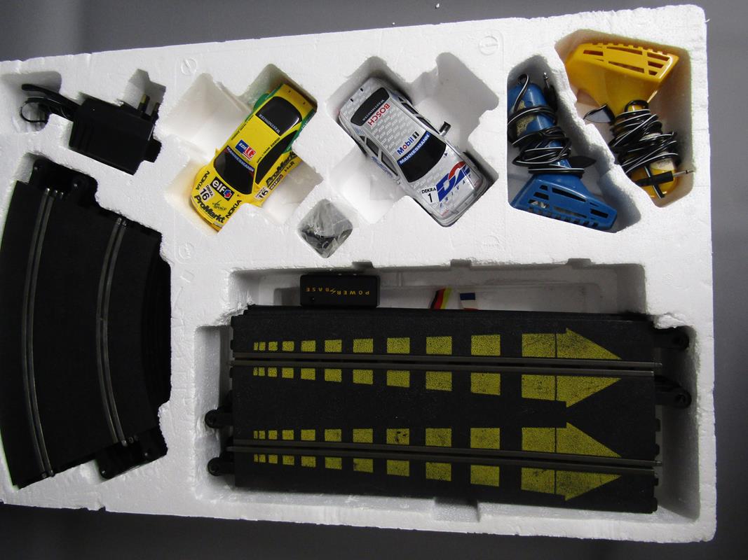 Scalextric Super saloon and Super Tourers along with extra track and cars - Image 8 of 8