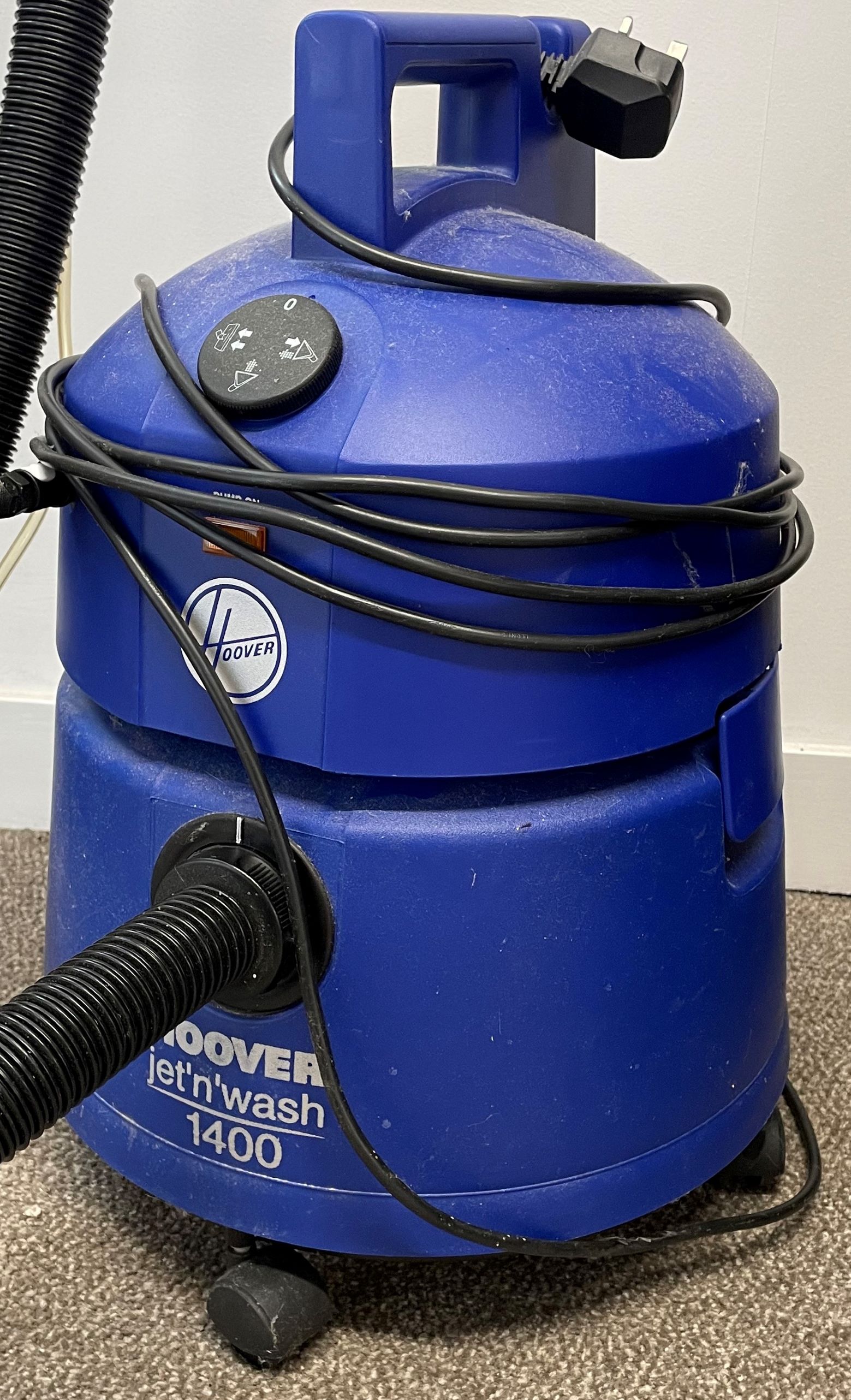 Hoover Jet n Wash 1400 carpet shampooer - Image 2 of 2