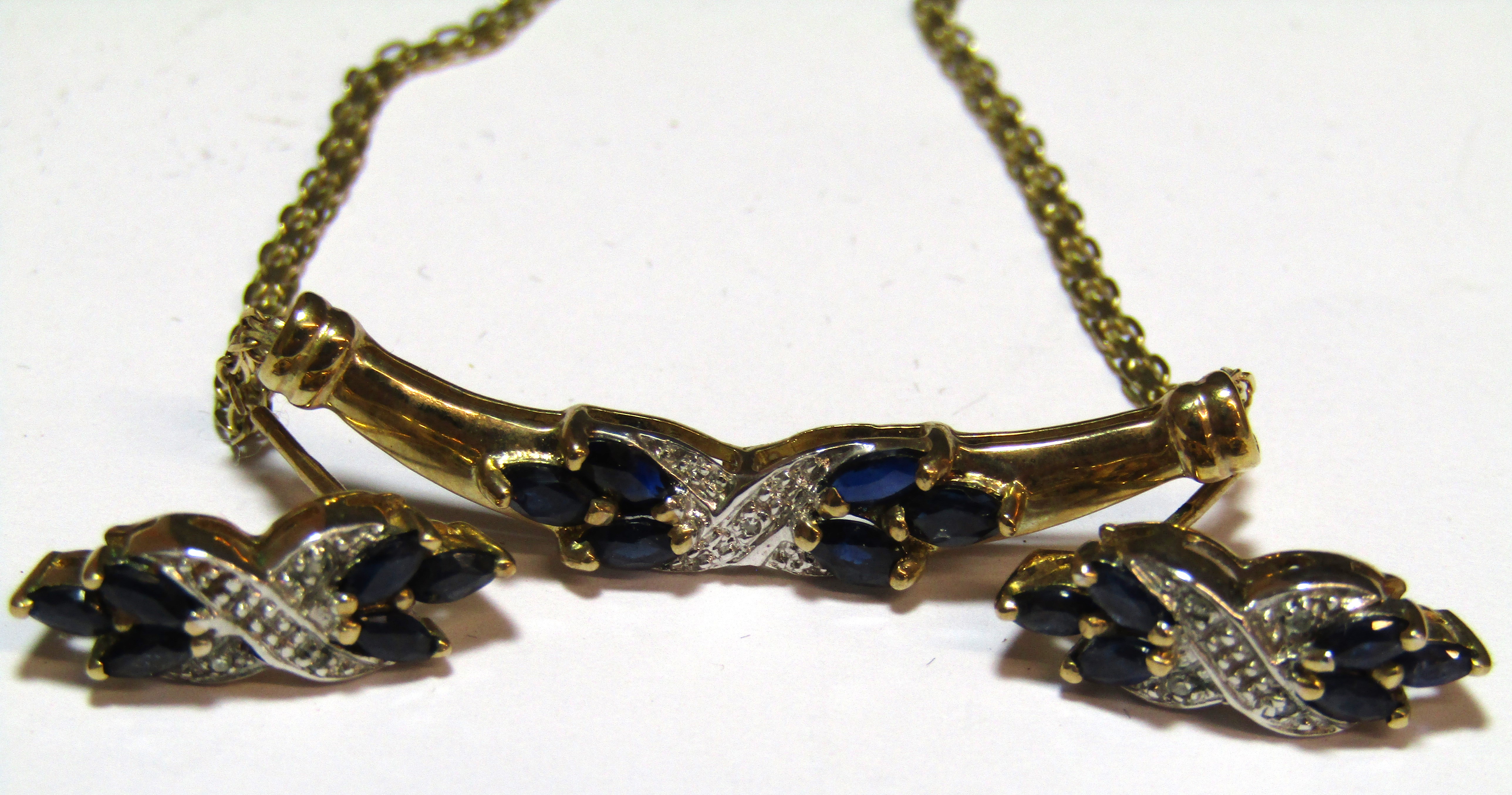 Gold necklace with sapphire and diamonds set in 9ct pendant - necklace marked 10K with matching - Image 3 of 8