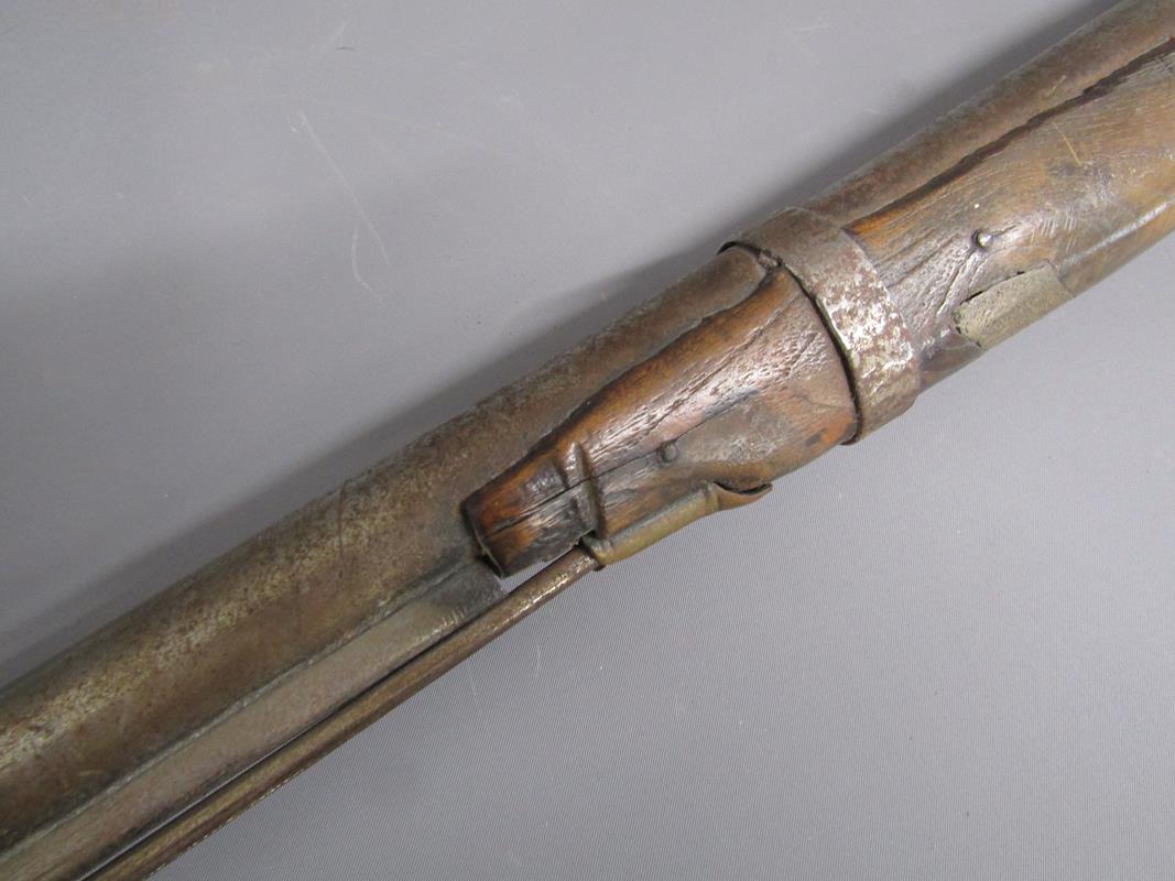 Percussion cap musket with brass plate to butt, stamped marks to trigger and muzzle - Image 4 of 14