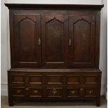 Georgian oak paneled cupboard / wardrobe Ht 198cm L 182cm D 55cm