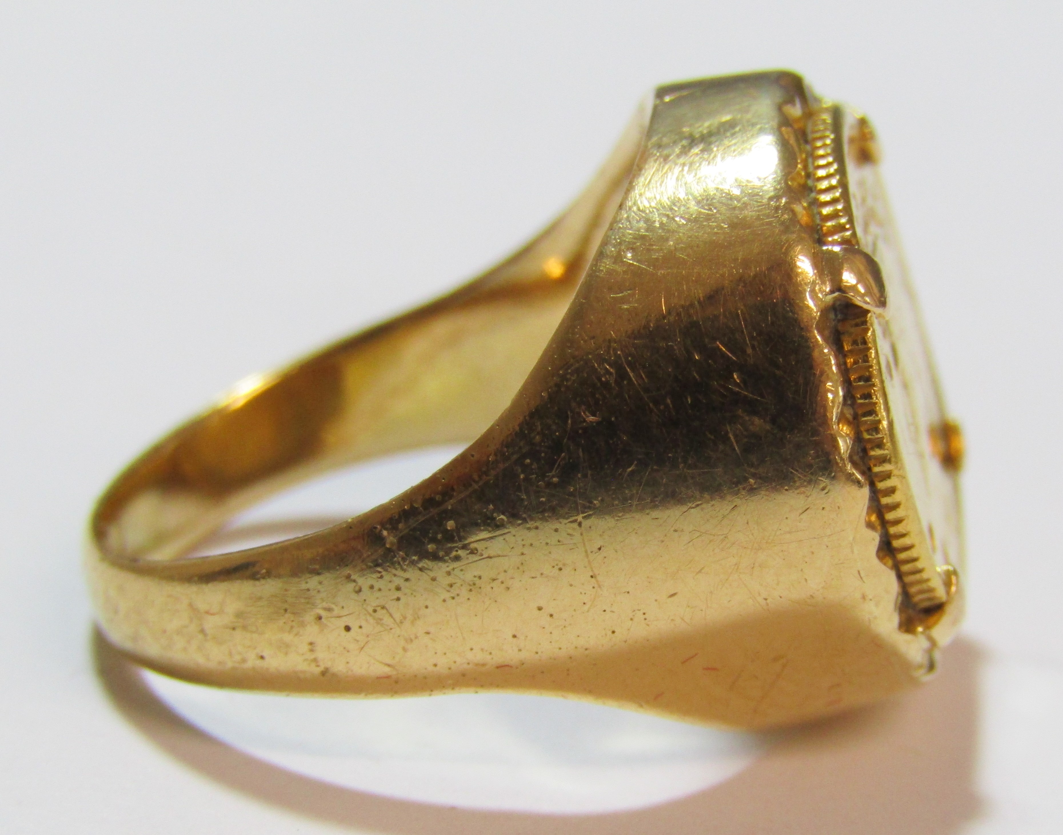 Tested as 9ct gold ring mounted with 22ct Phalavi Mohammad Reza Shah Iran gold quarter - ring size N - Image 4 of 6
