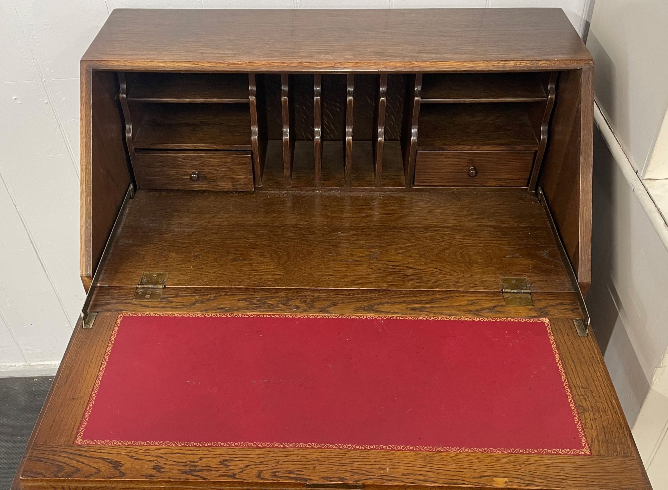 1930's oak bureau with linen fold panels - Image 2 of 2