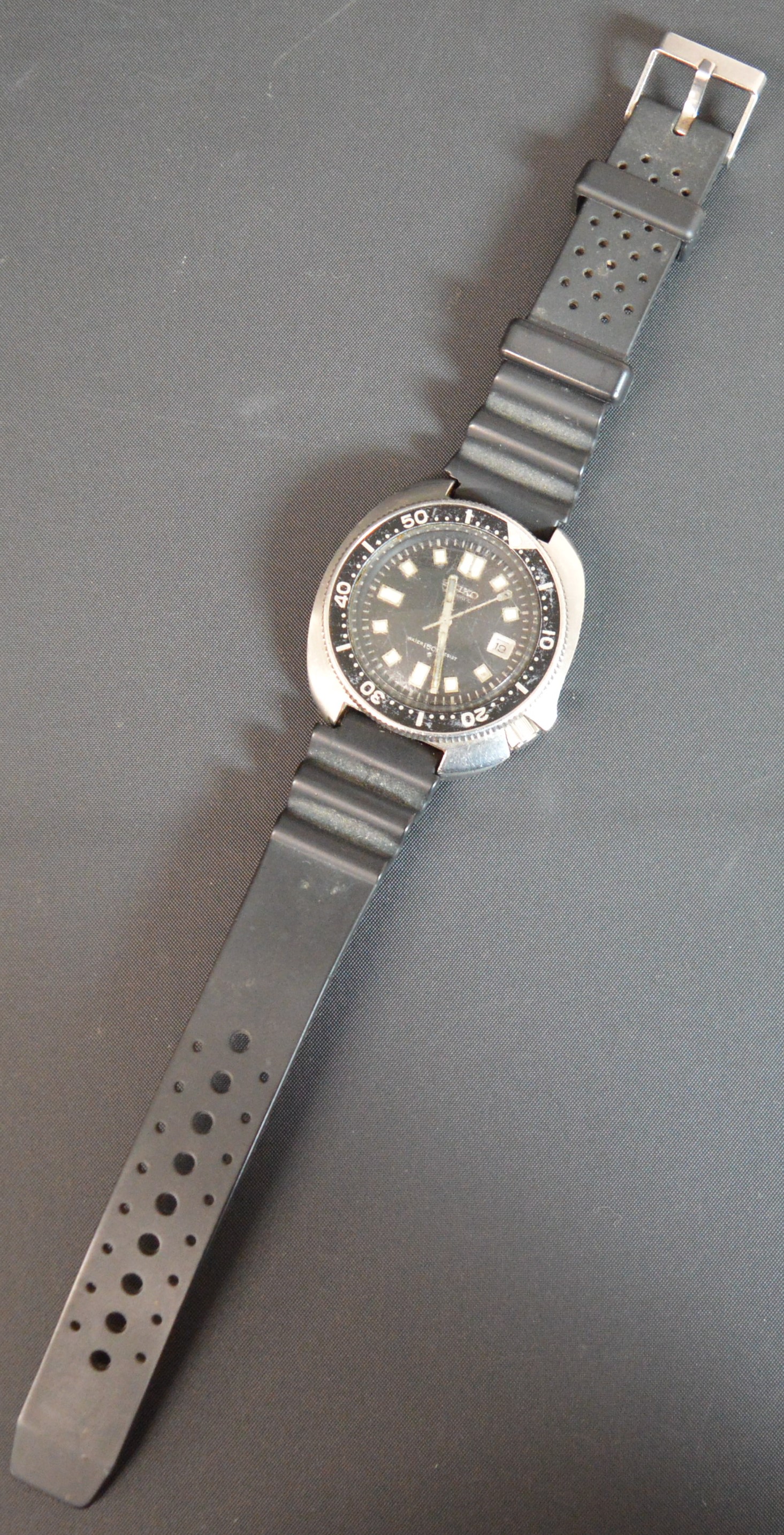 Seiko stainless steel automatic calendar centre seconds diver's wristwatch, signed Seiko, 150m - Image 3 of 5