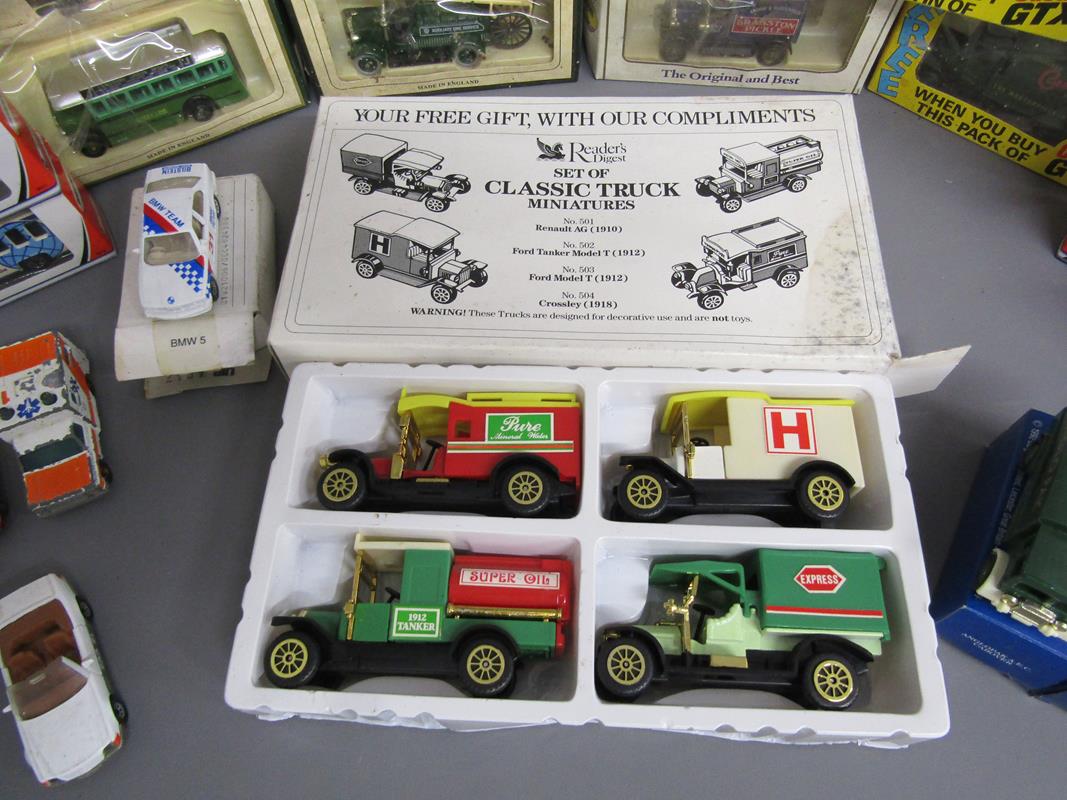 Die cast cars, some boxed, includes Matchbox, Days gone by etc - Image 3 of 9