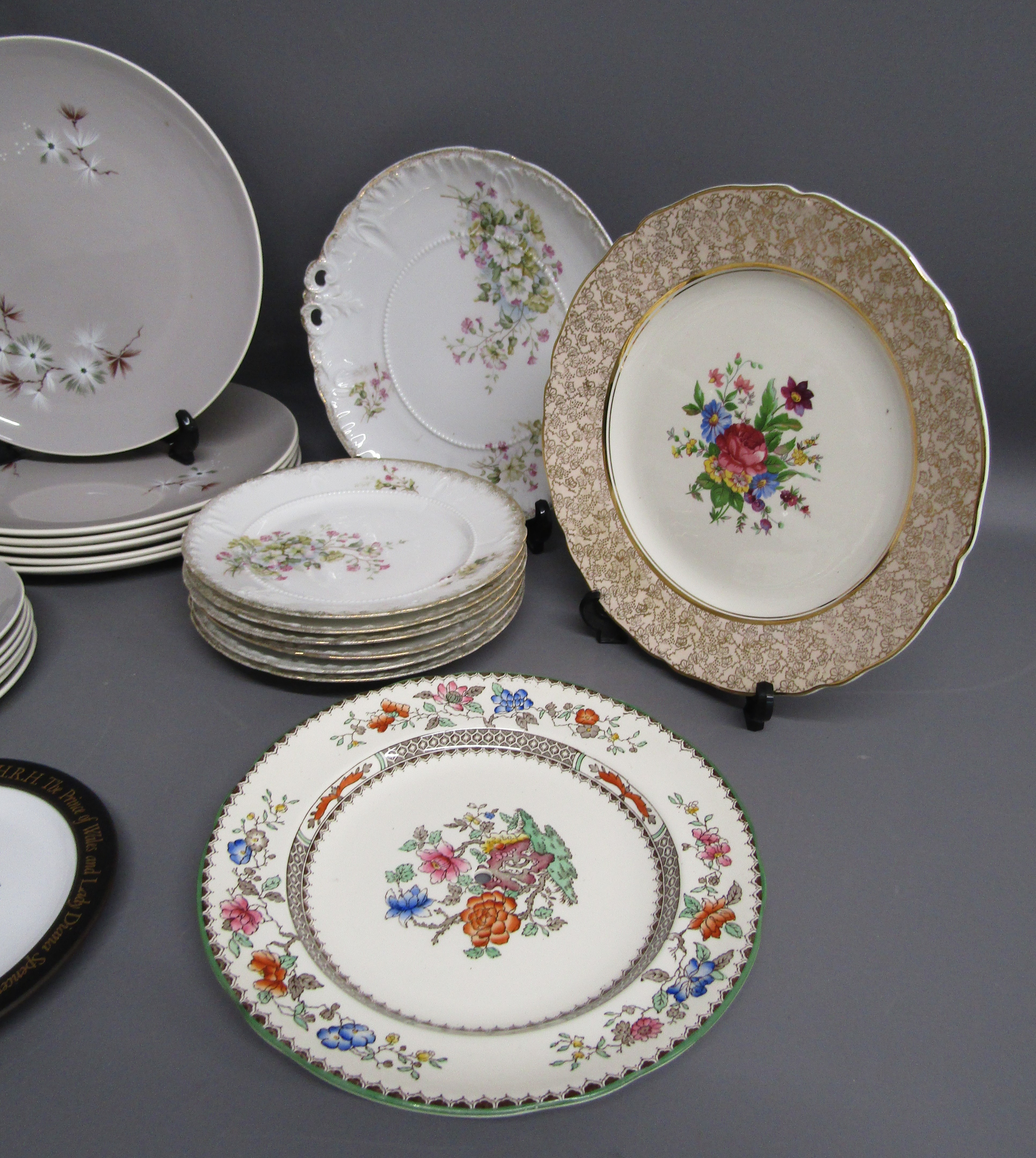 Royal Doulton Frost Pine plates and bowls, Carl Tielsch 70570 cake plate and plates, Midwinter - Image 4 of 5