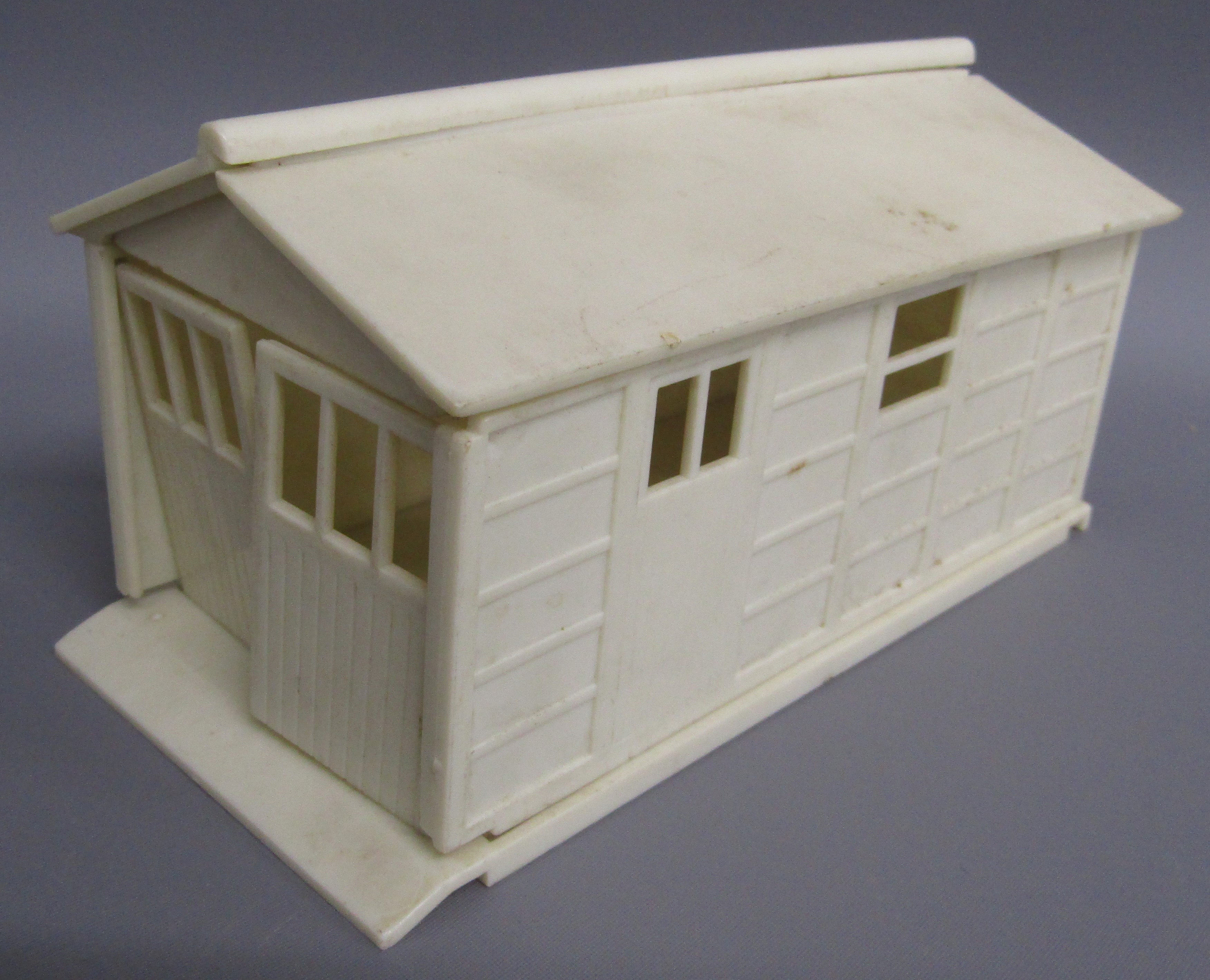 Boxed Tri-ang Spot-on models 111A/OG Ford Thames Trader with arctic float and garage kit (missing - Image 7 of 8