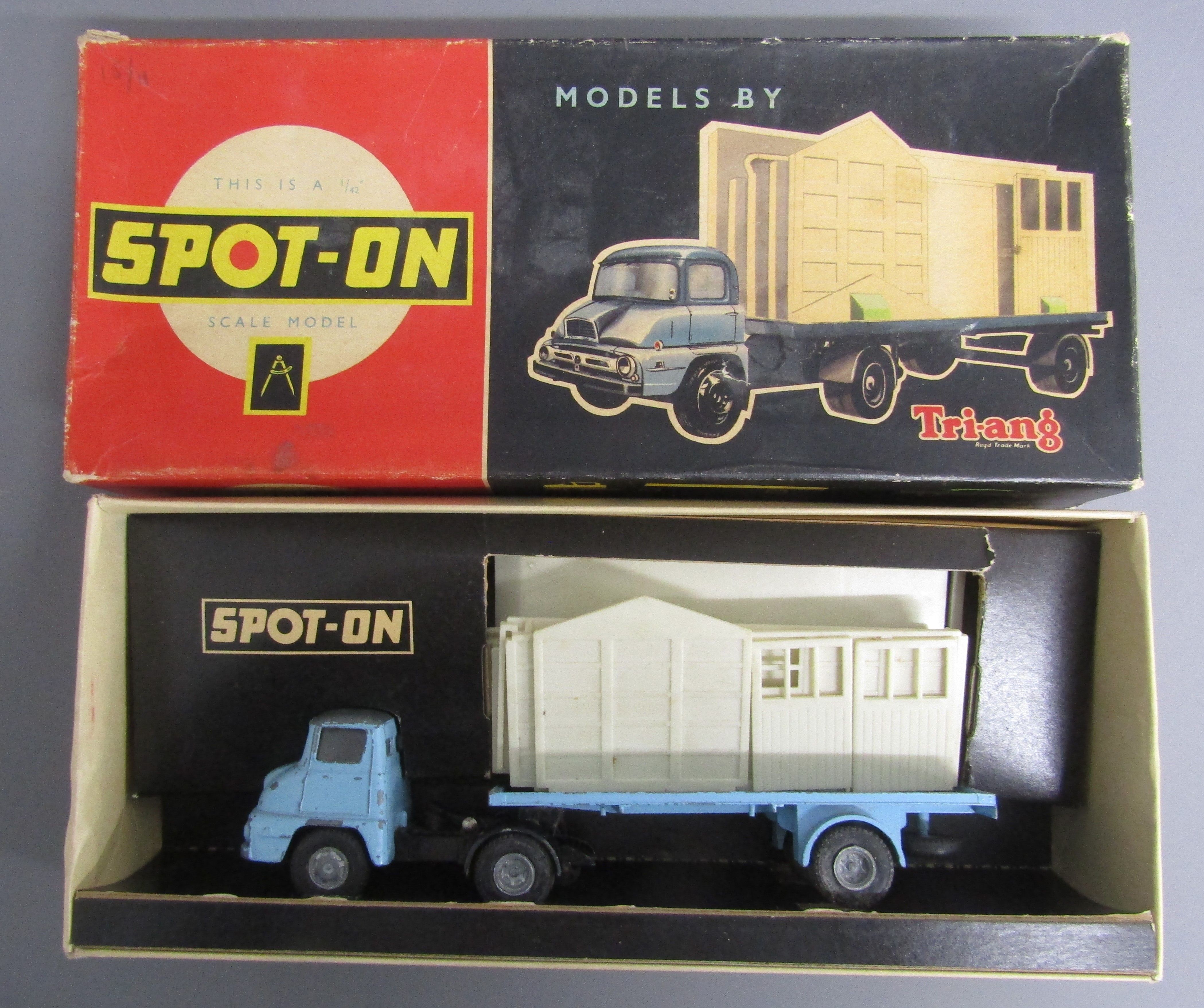 Boxed Tri-ang Spot-on models 111A/OG Ford Thames Trader with arctic float and garage kit (missing - Image 8 of 8