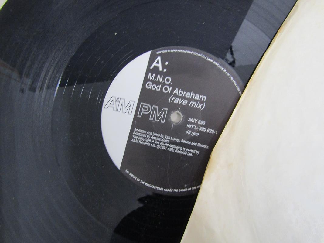 Collection of LP vinyl records also includes soundtracks Flash Gordon, X files, Rocky, Fame, also - Bild 4 aus 4