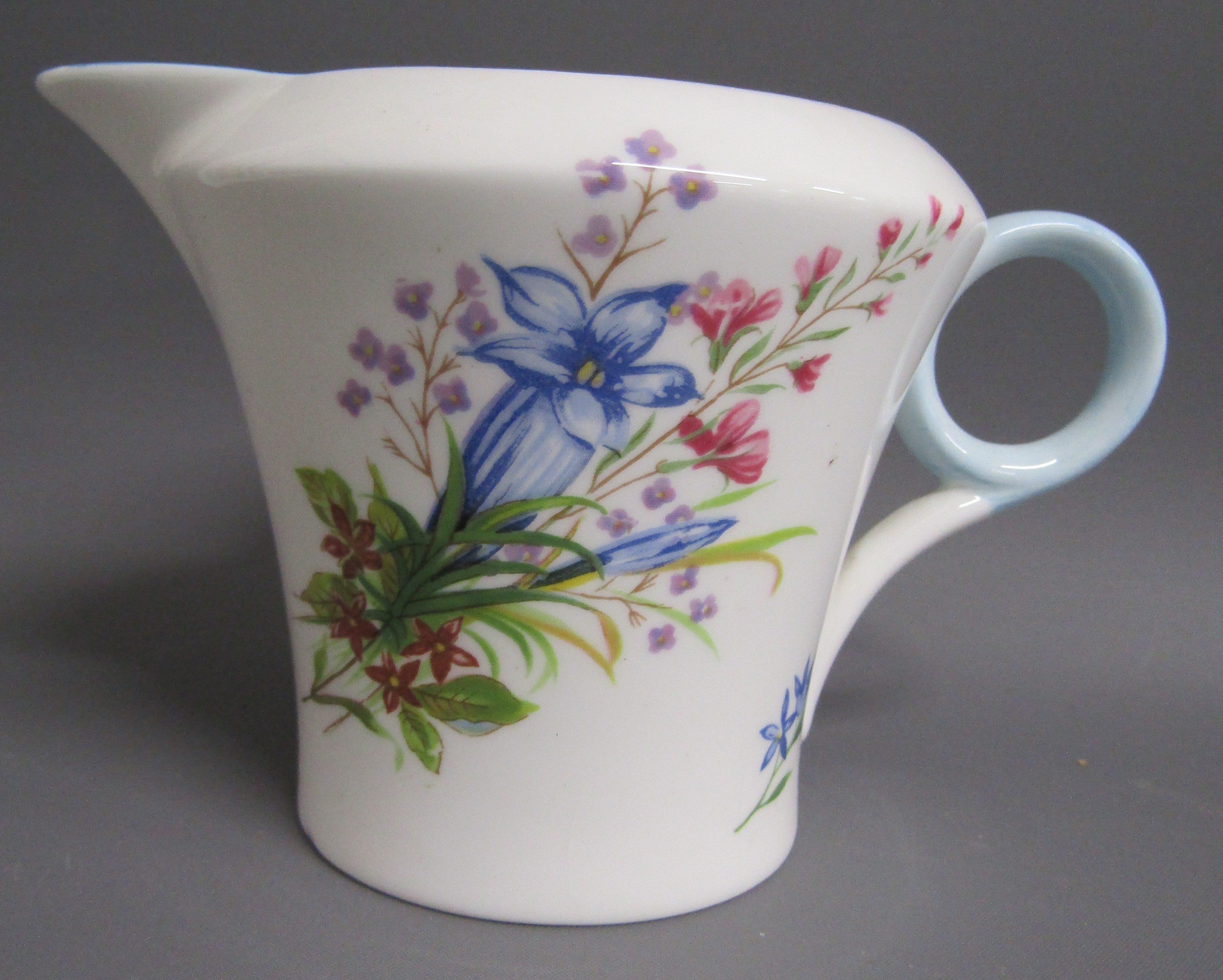 Shelley 'Wild Flowers' 13668 cake plate, milk jug, sugar bowl, side plates, cups & saucers - one cup - Image 3 of 5