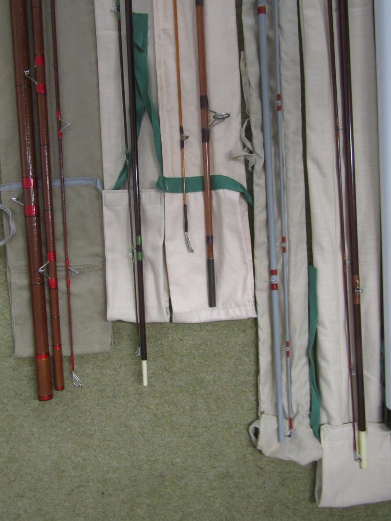 5 fishing rods and 2 plastic holders - 2 piece 8ft Milbro Pelican fibreglass spinning rod made in - Bild 4 aus 6