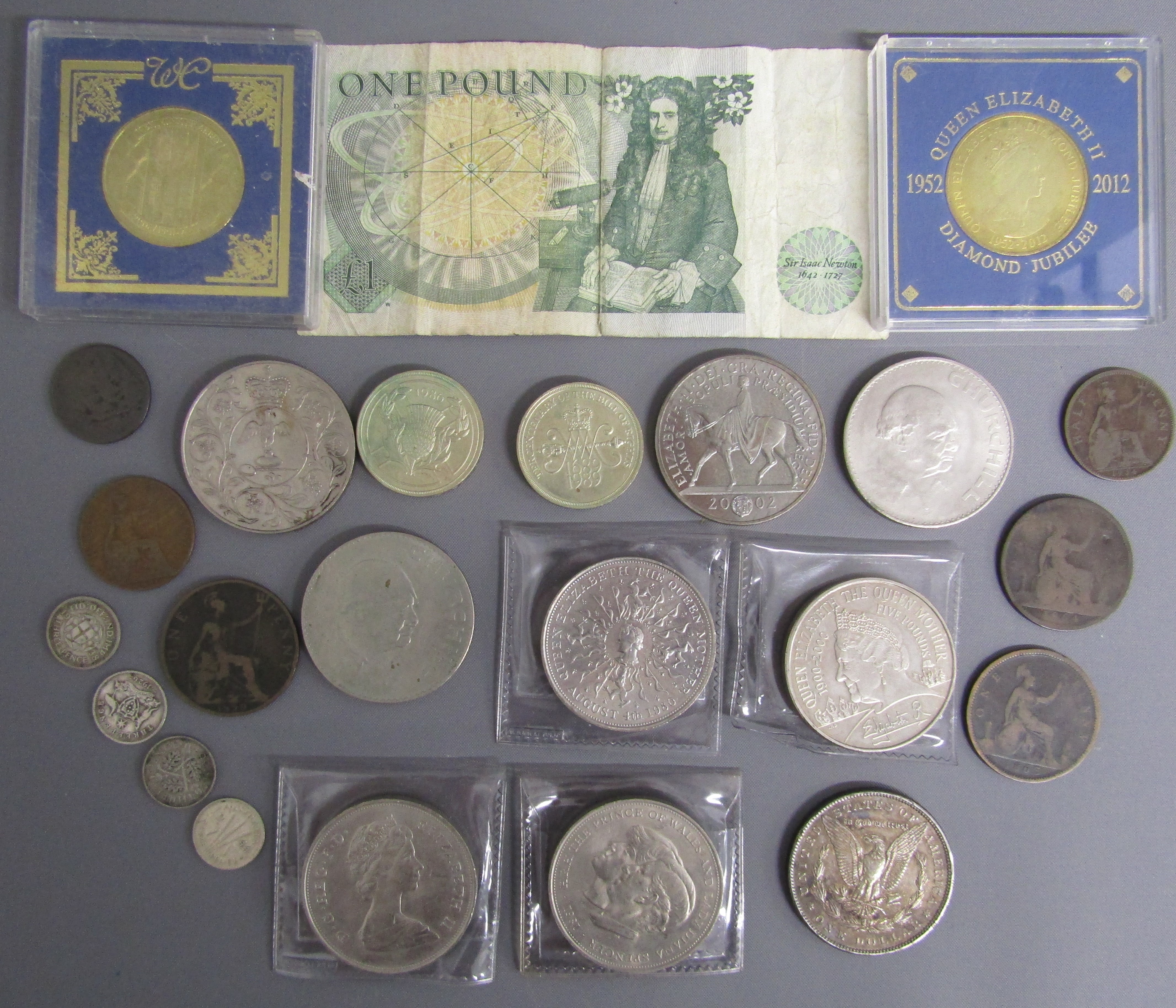 Collection of coins includes £1 note, 1898 United States of America one dollar coin, 2000 Queen - Image 5 of 9