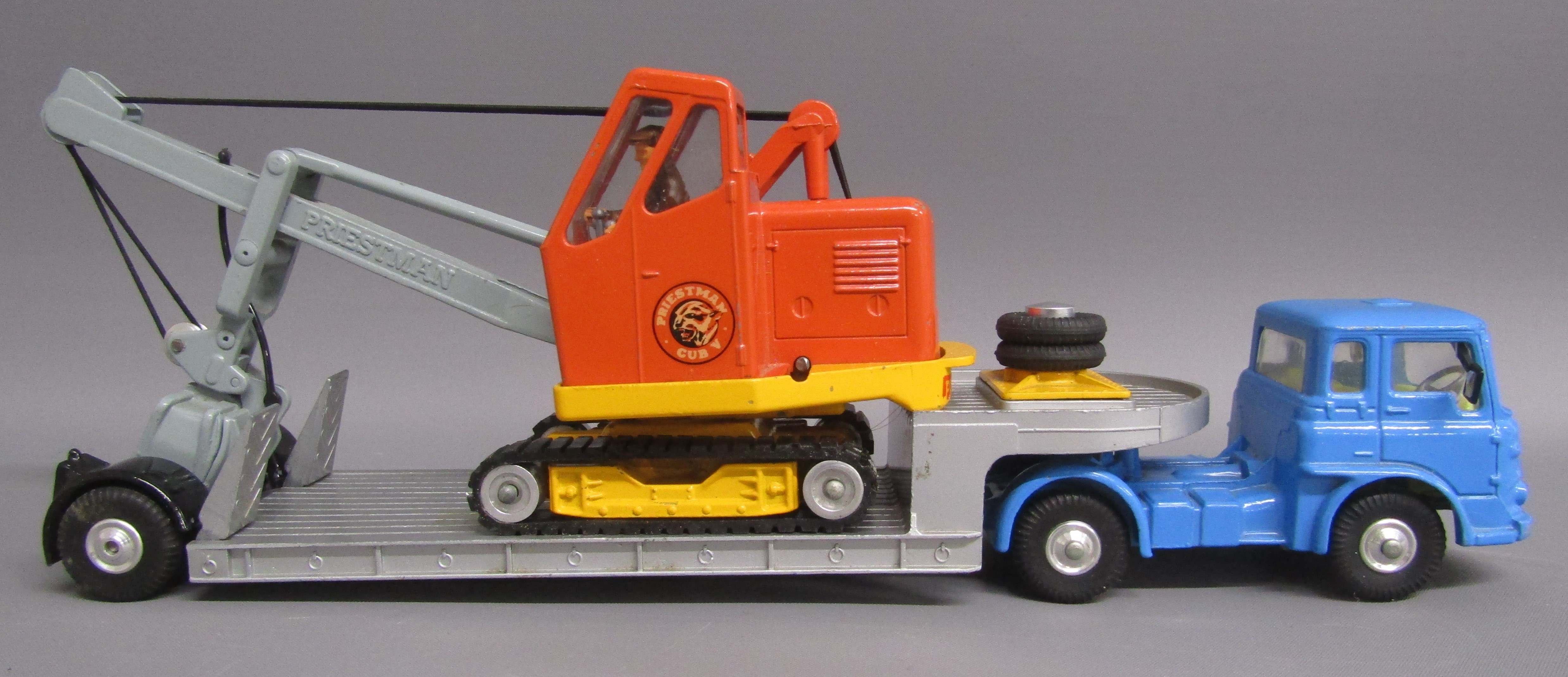 Boxed Corgi Major No 27 Machinery Carrier with Bedford tractor unit and Priestman 'Cub' shovel - Image 5 of 8