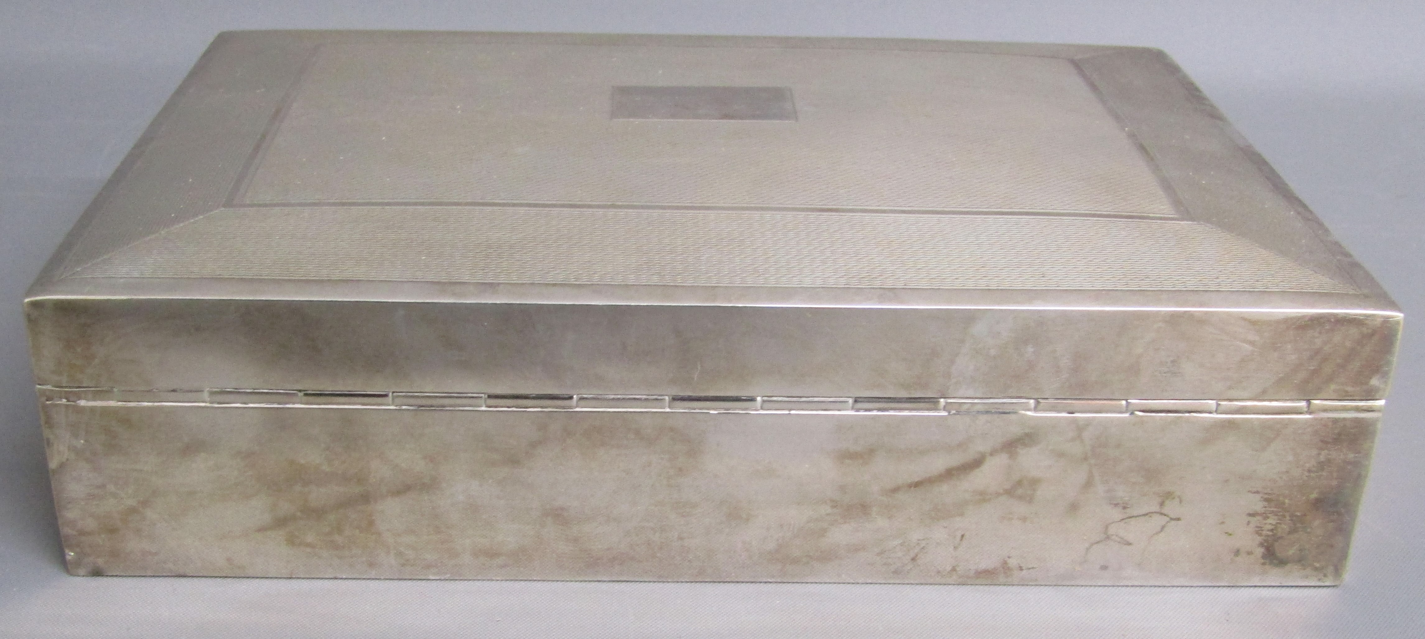 Viner's wood lined silver cigarette box with 2 boxes of matches, Sheffield 1962  - approx. 16.5cm - Bild 10 aus 16