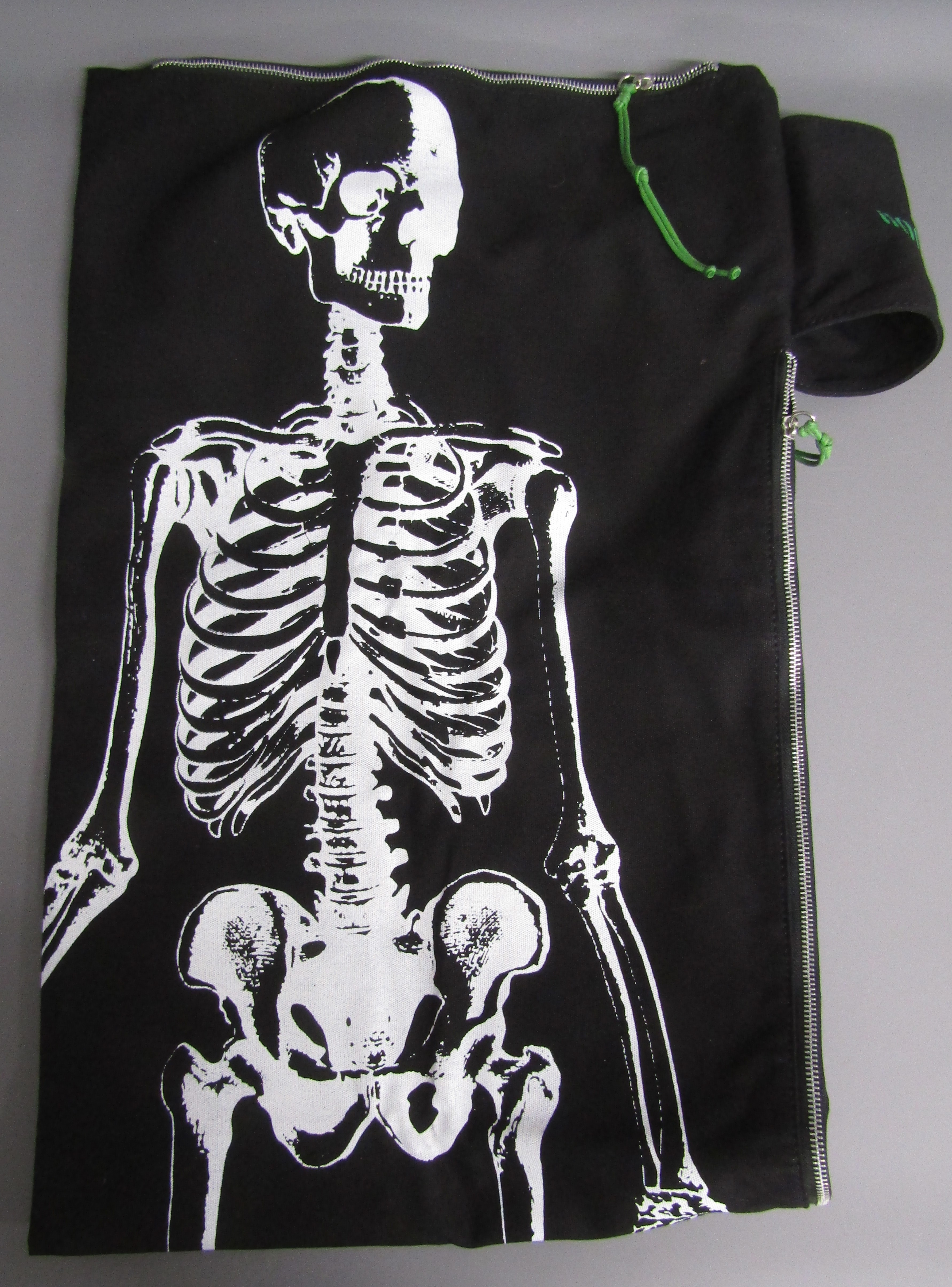 Vivienne Westwood Manifesto Propoganda black cotton canvas cross body bag - Vivienne Westwood's - Image 4 of 7