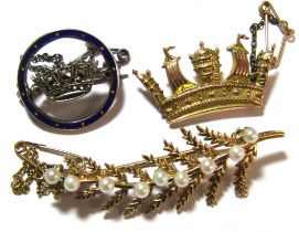 9ct gold naval sweetheart brooch (2.8g) with near matching silver enamelled marcasite brooch and 9ct