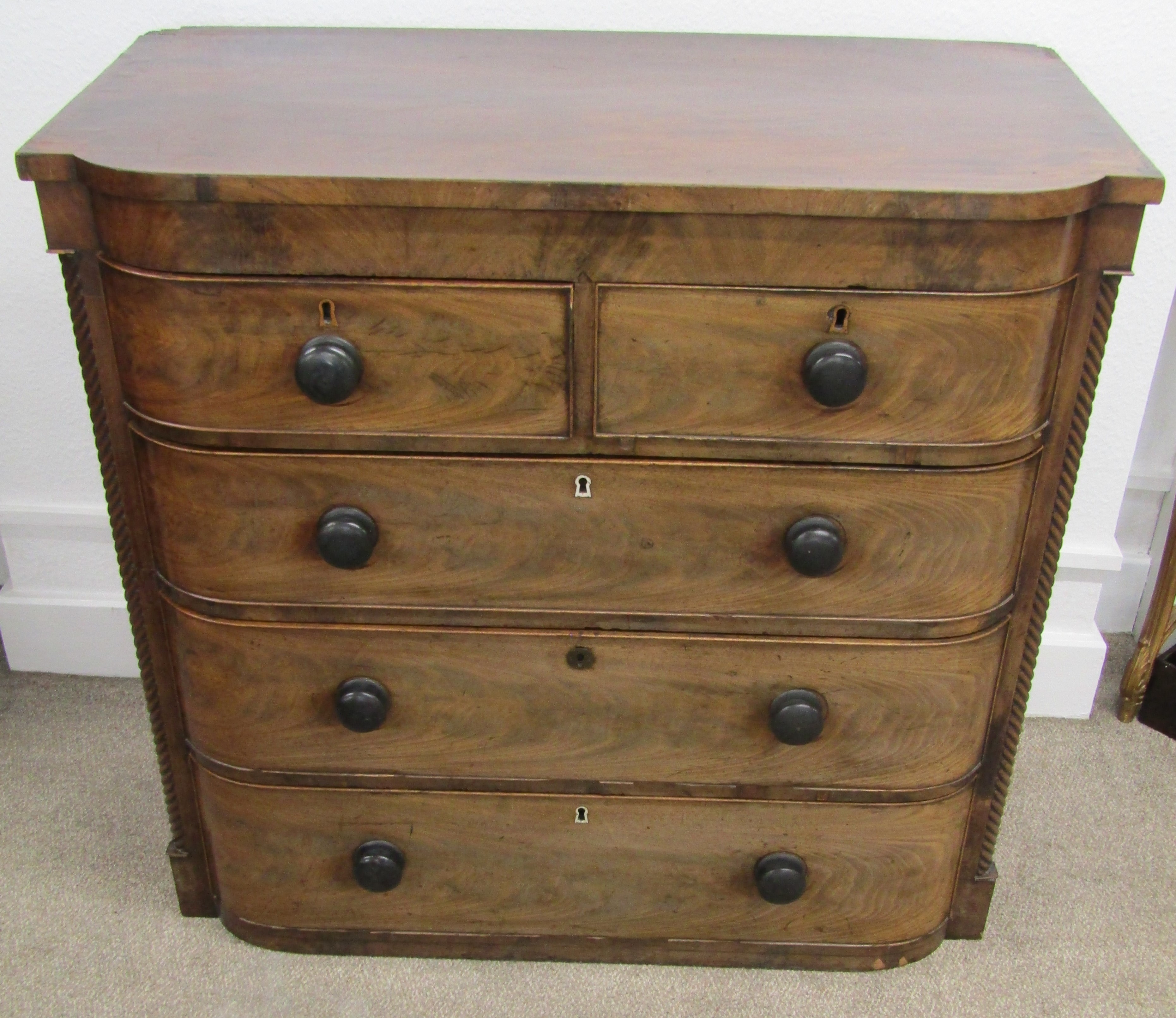 Victorian bow fronted chest of drawers with barley twist quarter columns. Missing legs. - Image 2 of 5