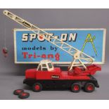 Boxed Tri-ang Spot-on models Jones Crane KL10-10 No 117