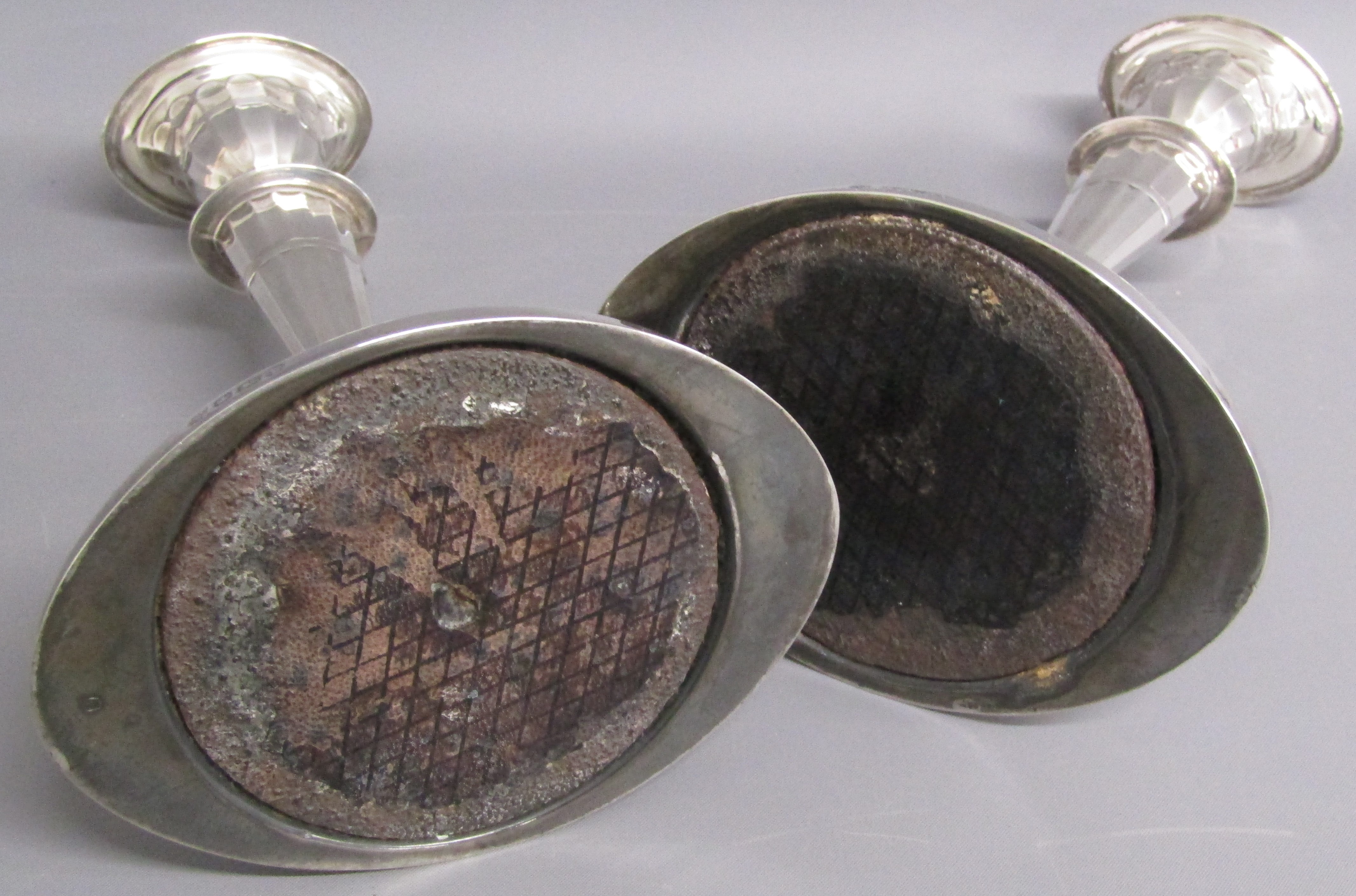 Pair of Hawksworth, Eyre & co, Sheffield 1898 weighted silver candle sticks - approx. 12cm tall - Image 6 of 6