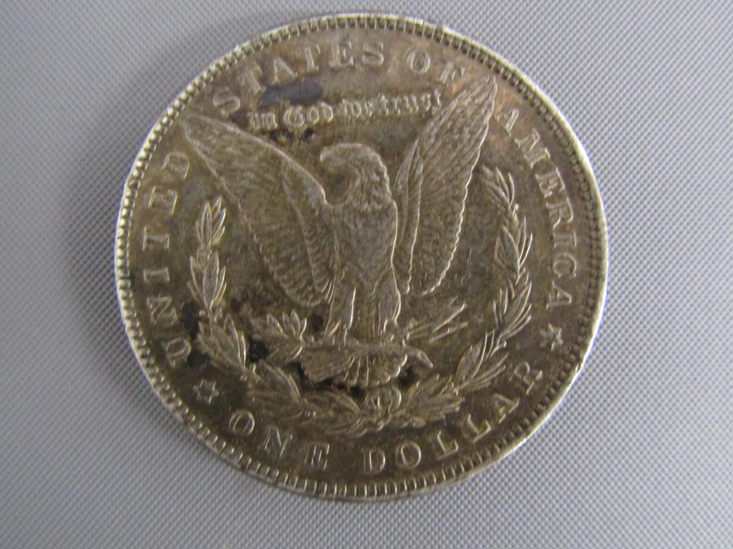 Collection of coins includes £1 note, 1898 United States of America one dollar coin, 2000 Queen - Image 8 of 9