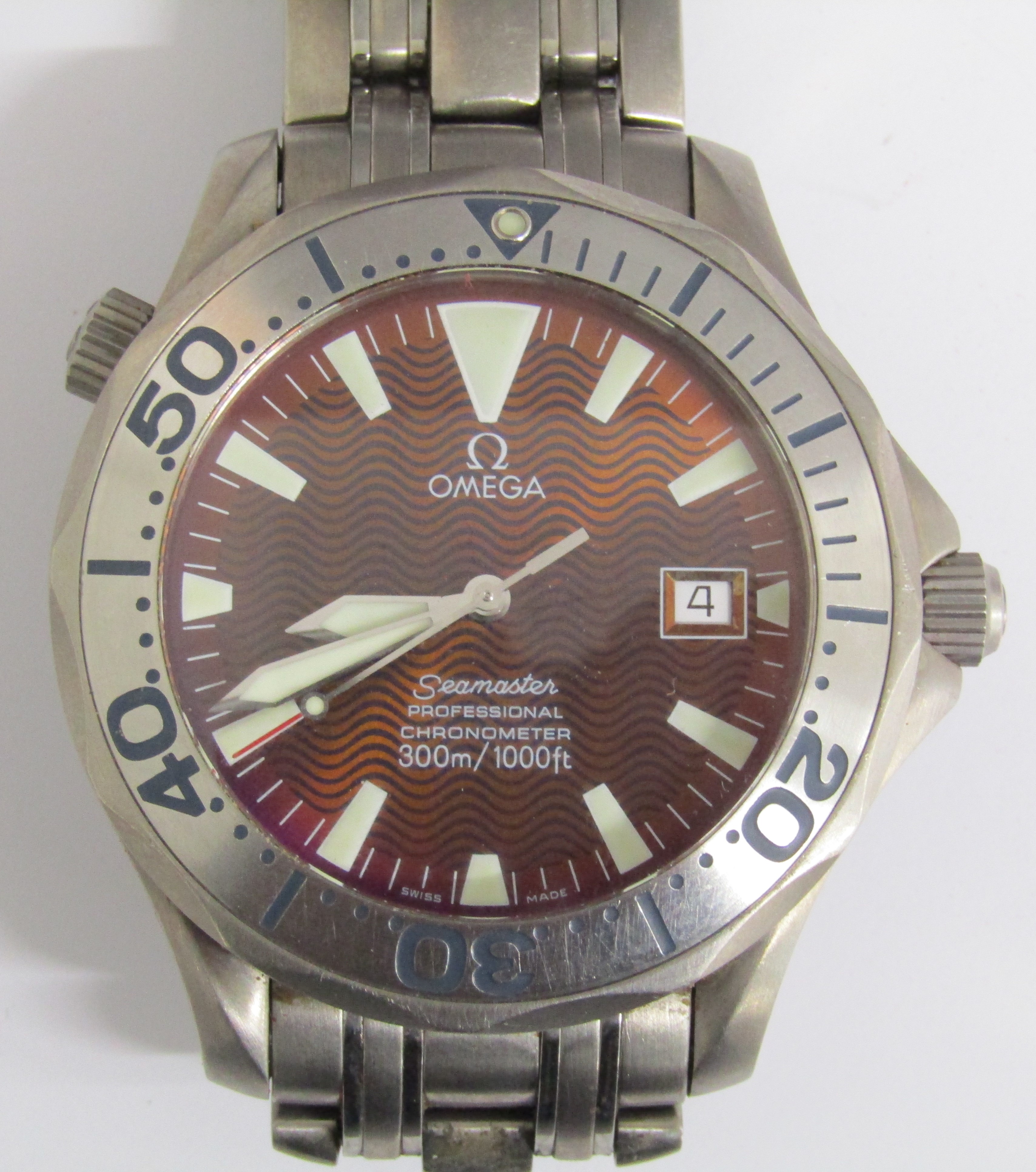 Omega Seamaster TI-825 automatic gent's wristwatch with date aperture and associated paperwork - Image 2 of 11