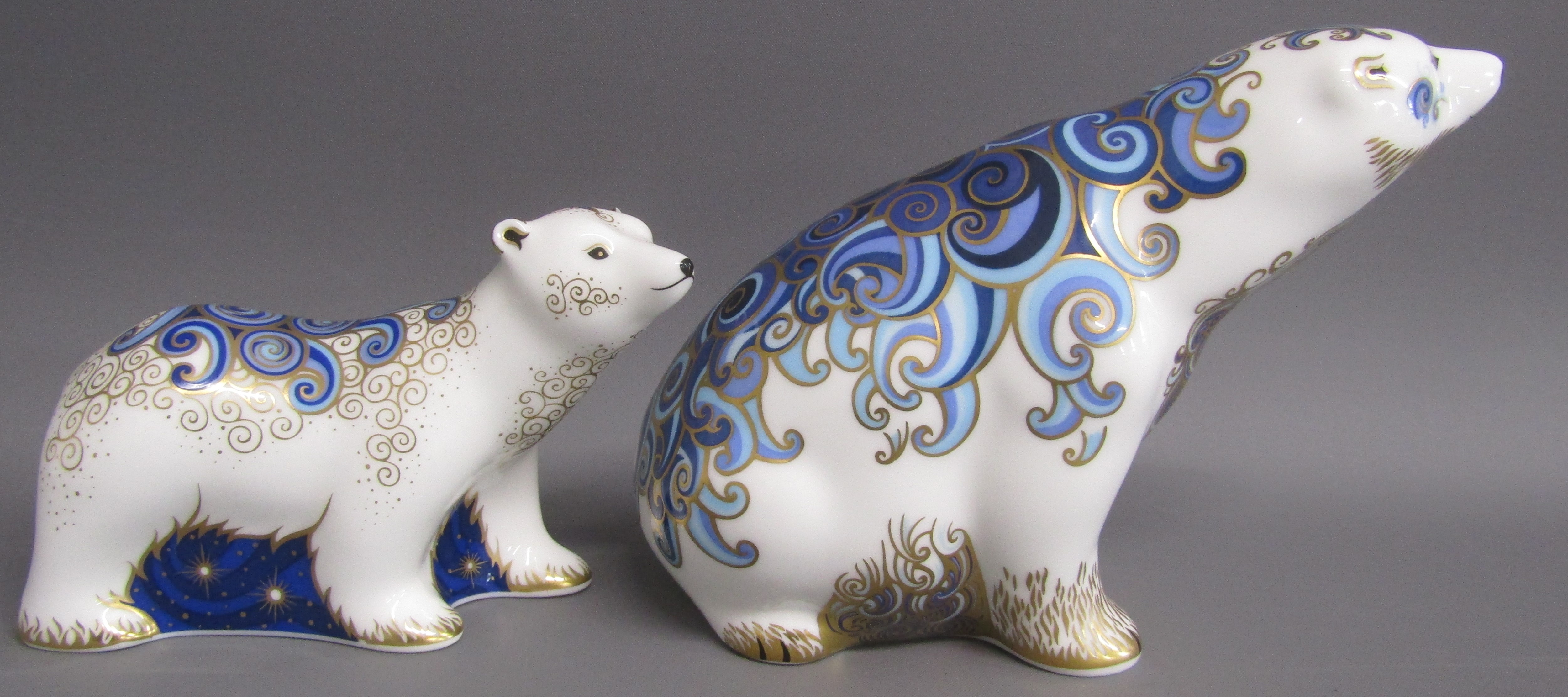 Royal Crown Derby Polar bear & polar bear cub standing paperweights - both with gold stoppers - Image 4 of 6