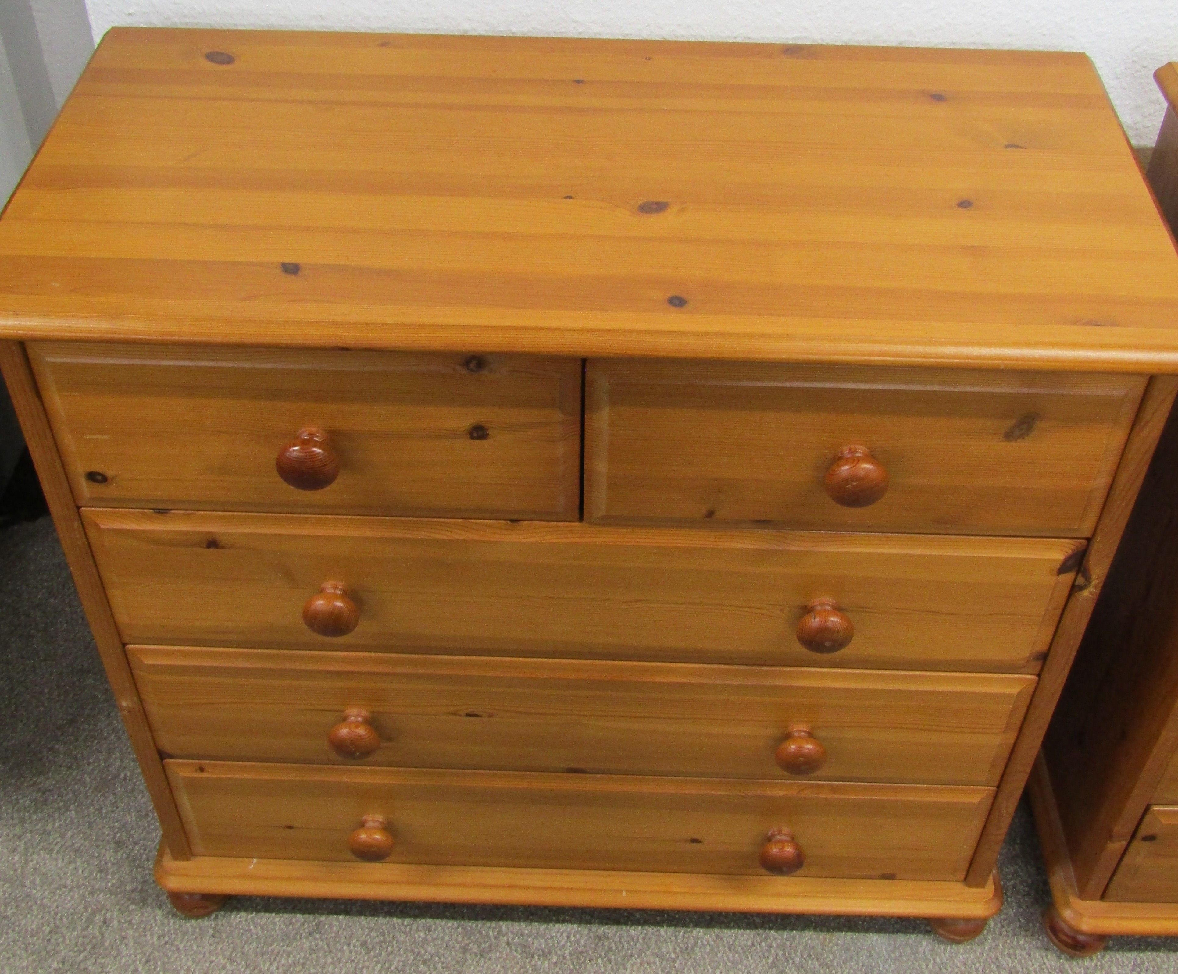 Pair of pine chests of drawers - approx. 85cm x 39.5cm x 80cm - Image 4 of 4