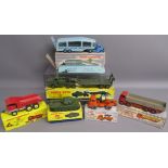 6 original Dinky vehicles - 901 Foden diesel 8-wheel wagon - 960 Lorry mounted cement mixer with