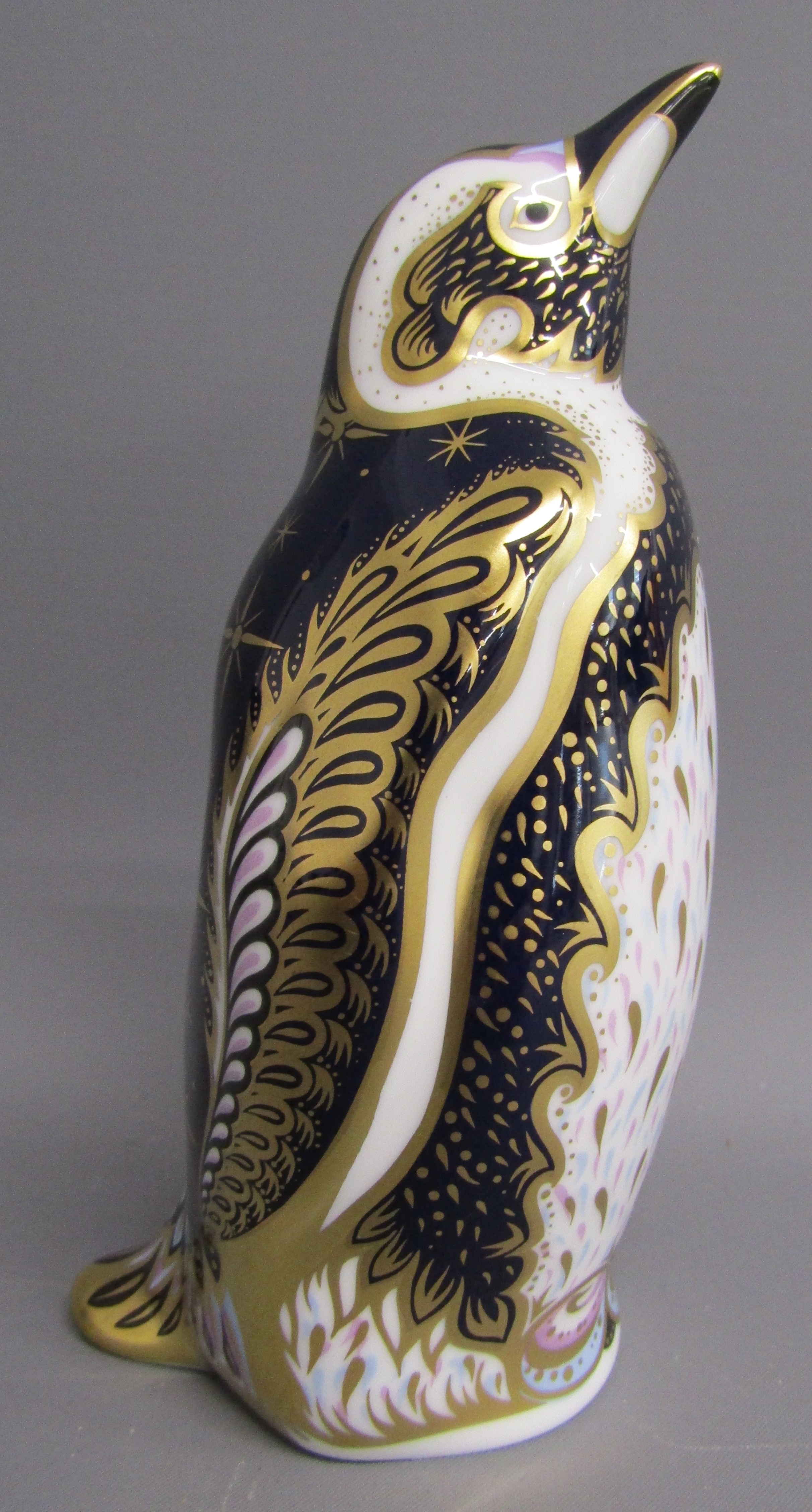 Royal Crown Derby Endangered Species 'Galapagos Penguin' limited edition paperweight 910/1000 - Image 4 of 7